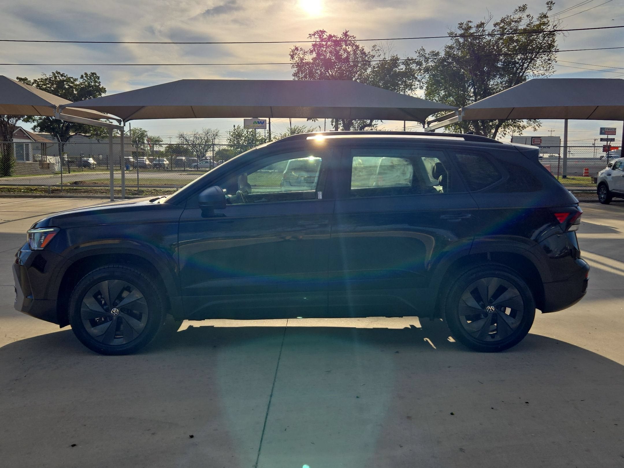 2025 Volkswagen TAOS S