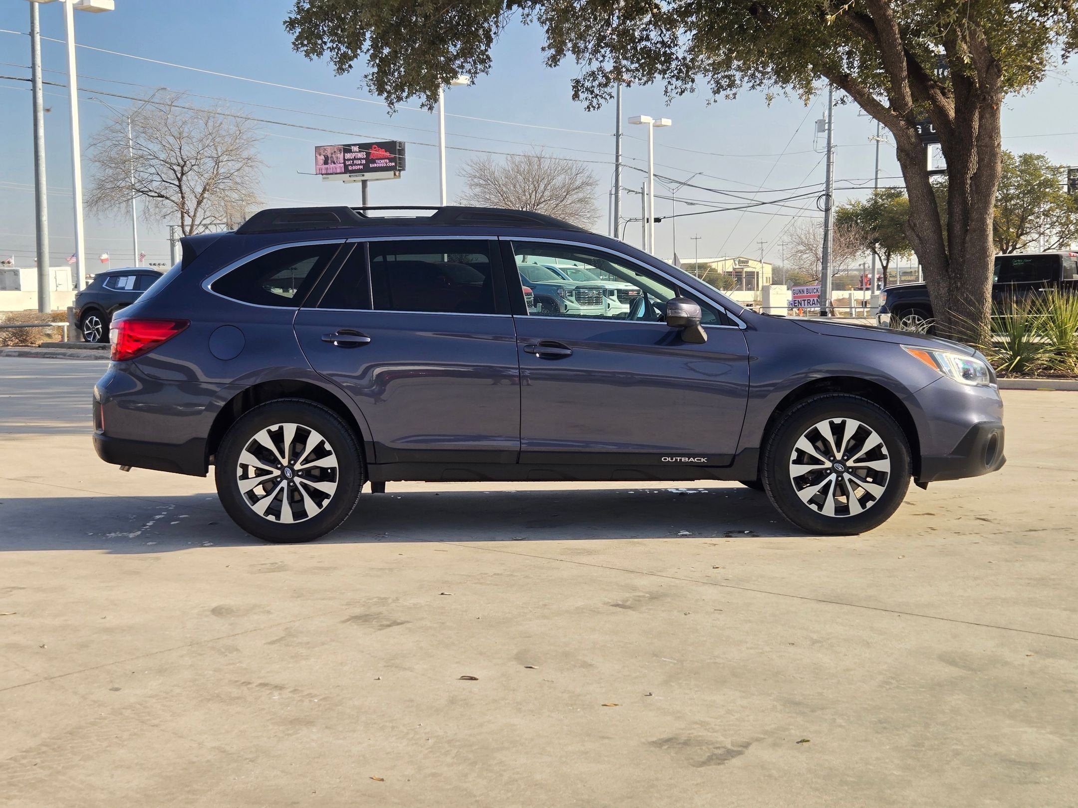 2017 Subaru OUTBACK LIMITED NAVIGATION