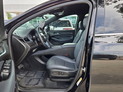 2024 Buick ENCLAVE LT