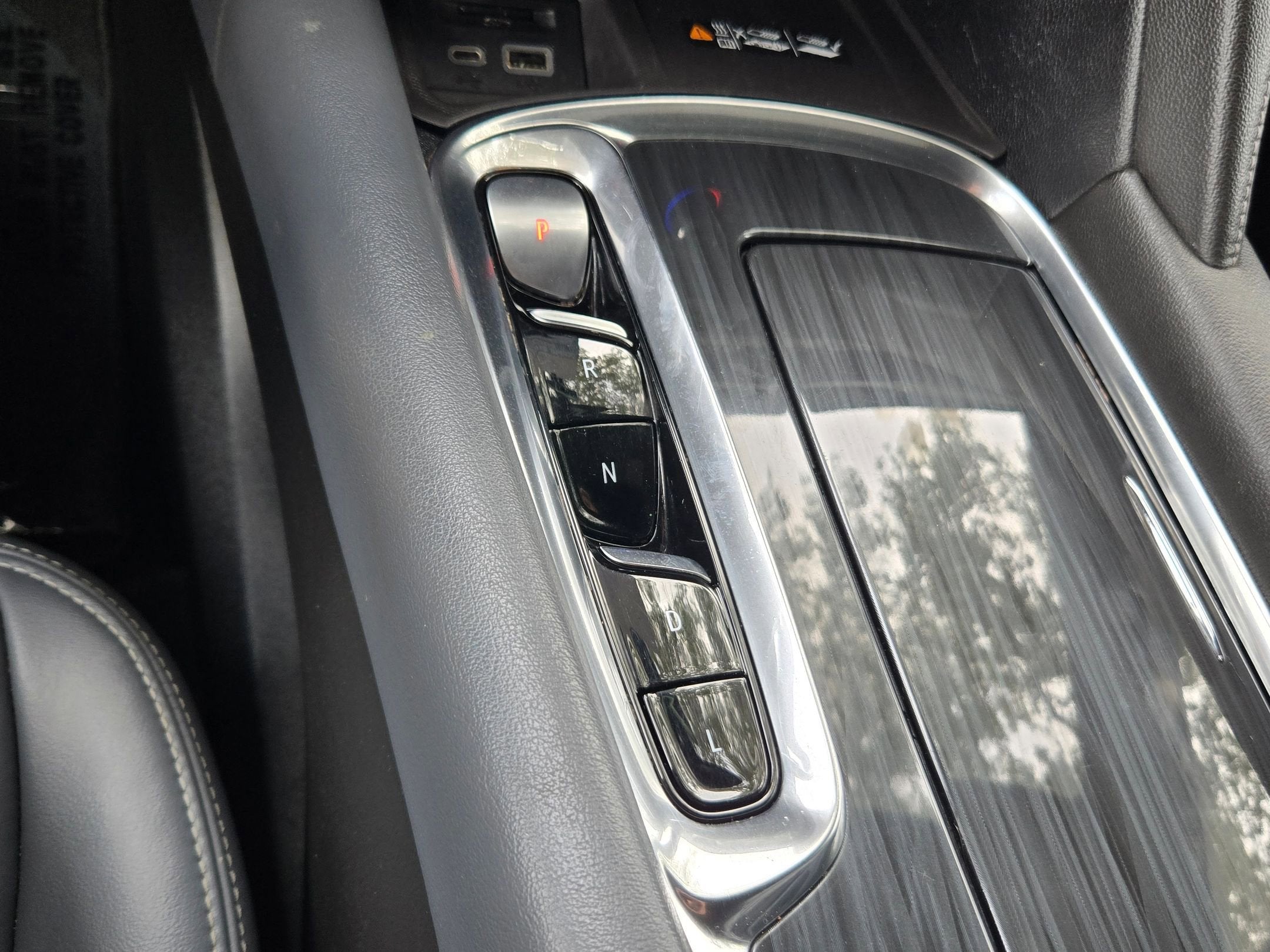 2024 Buick ENCLAVE LT