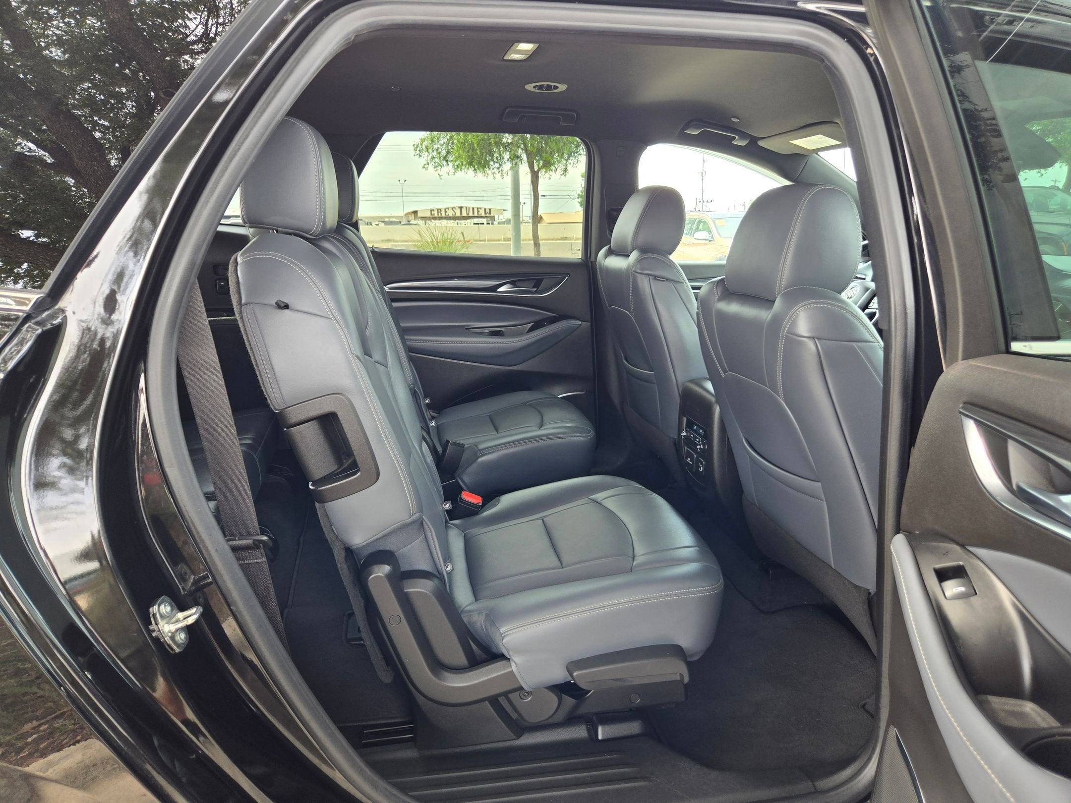 2024 Buick ENCLAVE LT