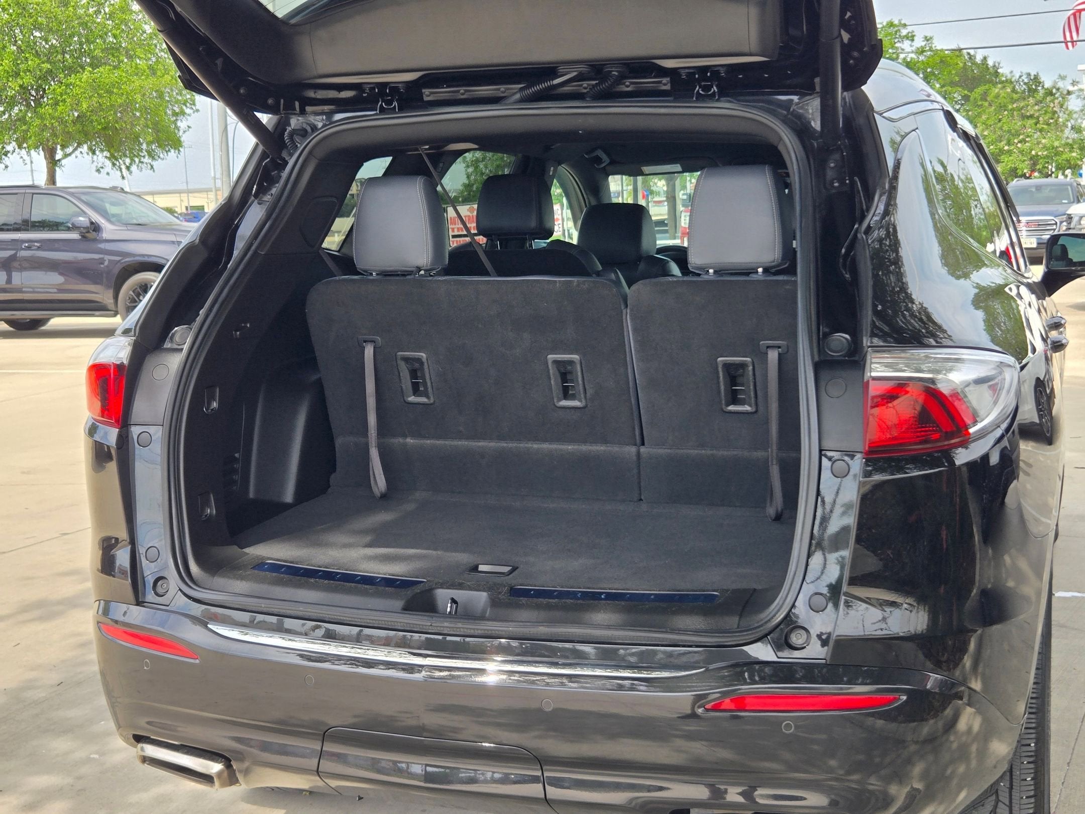 2024 Buick ENCLAVE LT