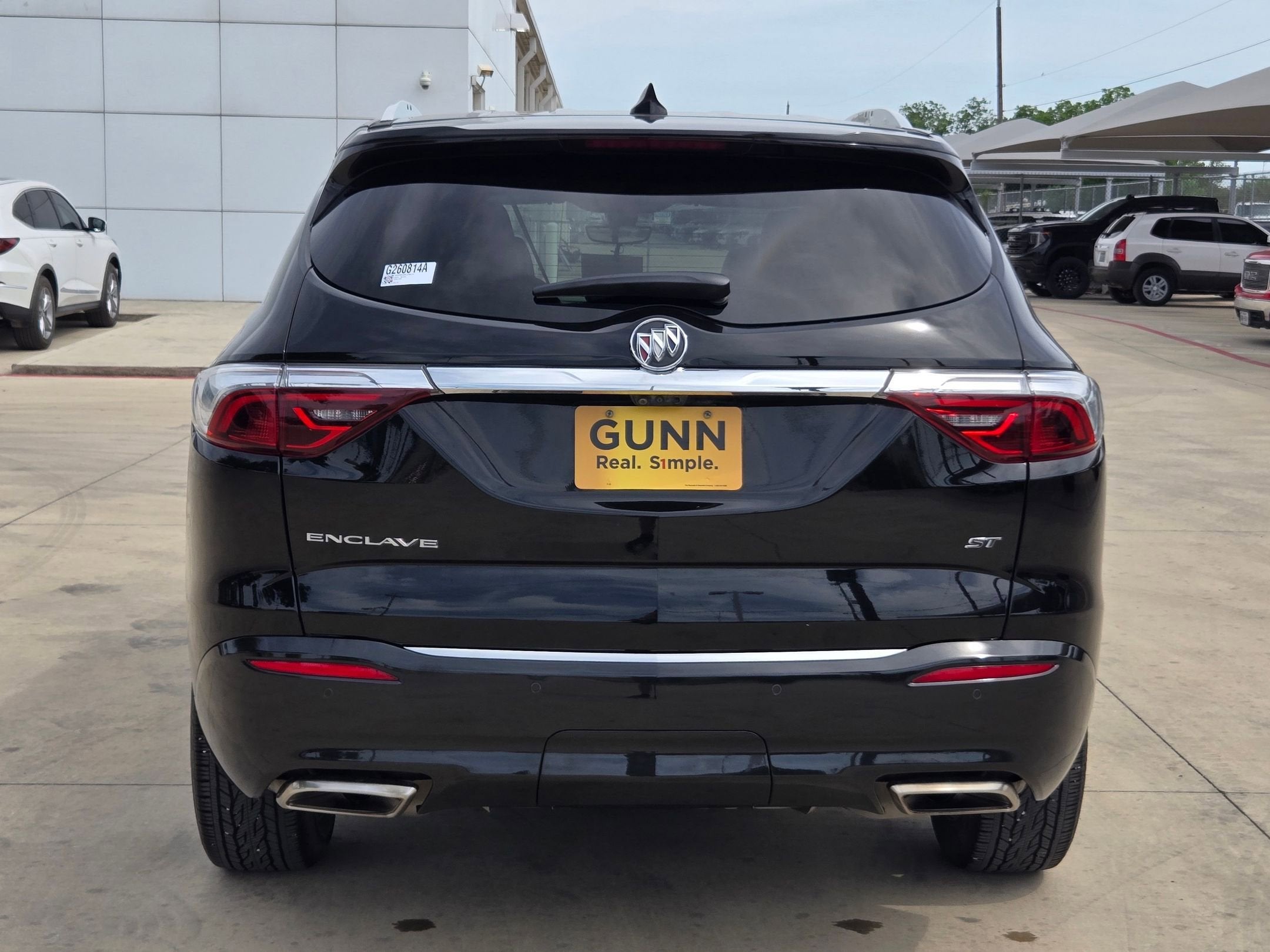 2024 Buick ENCLAVE LT