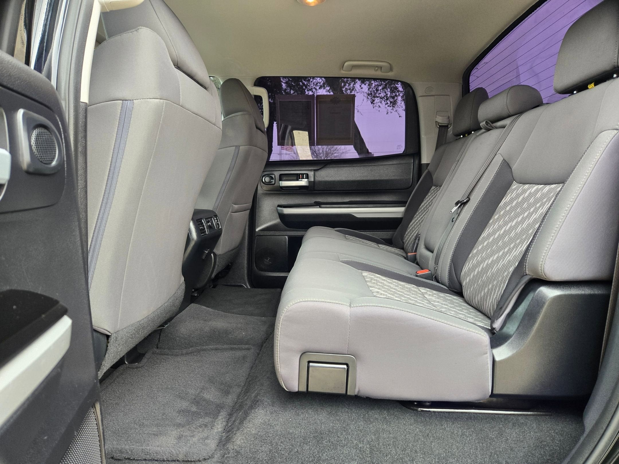 2019 Toyota TUNDRA SR5