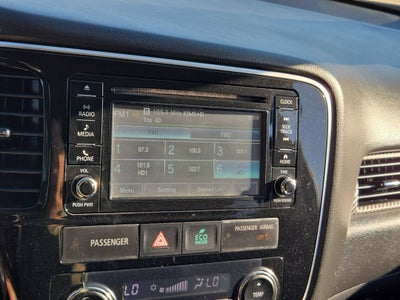 2016 Mitsubishi OUTLANDER SE SE