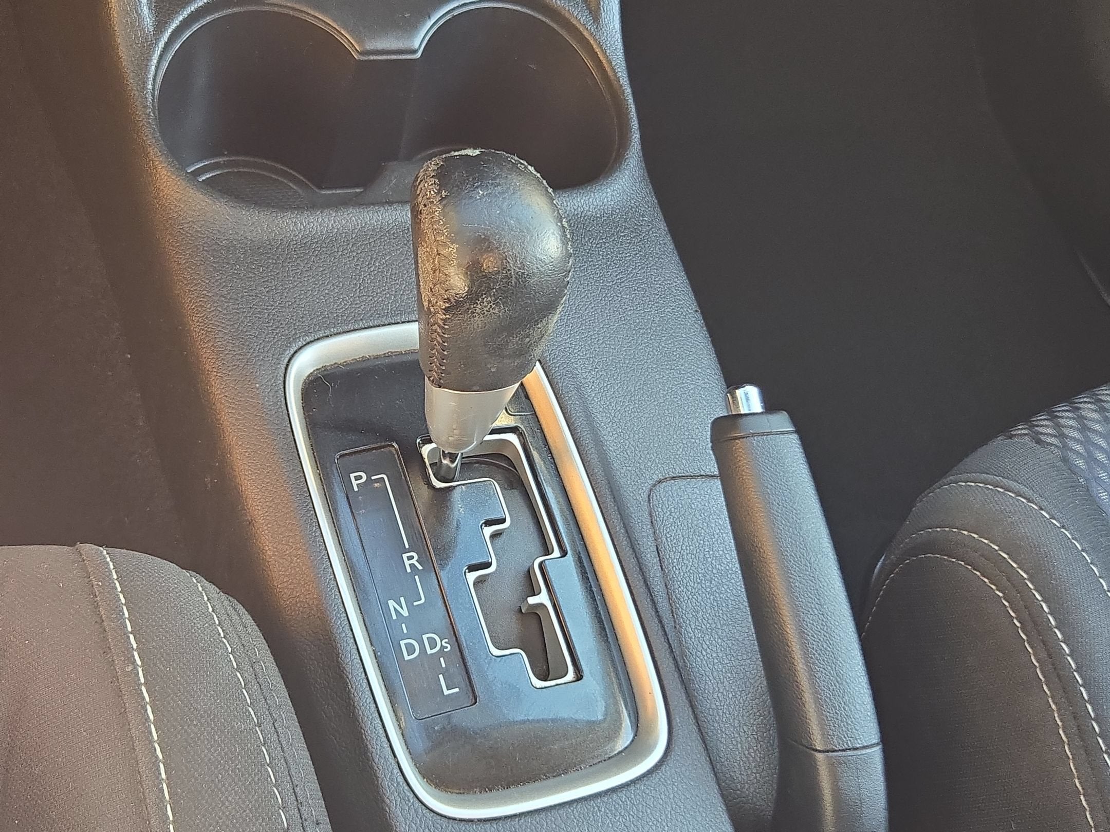 2016 Mitsubishi OUTLANDER SE SE