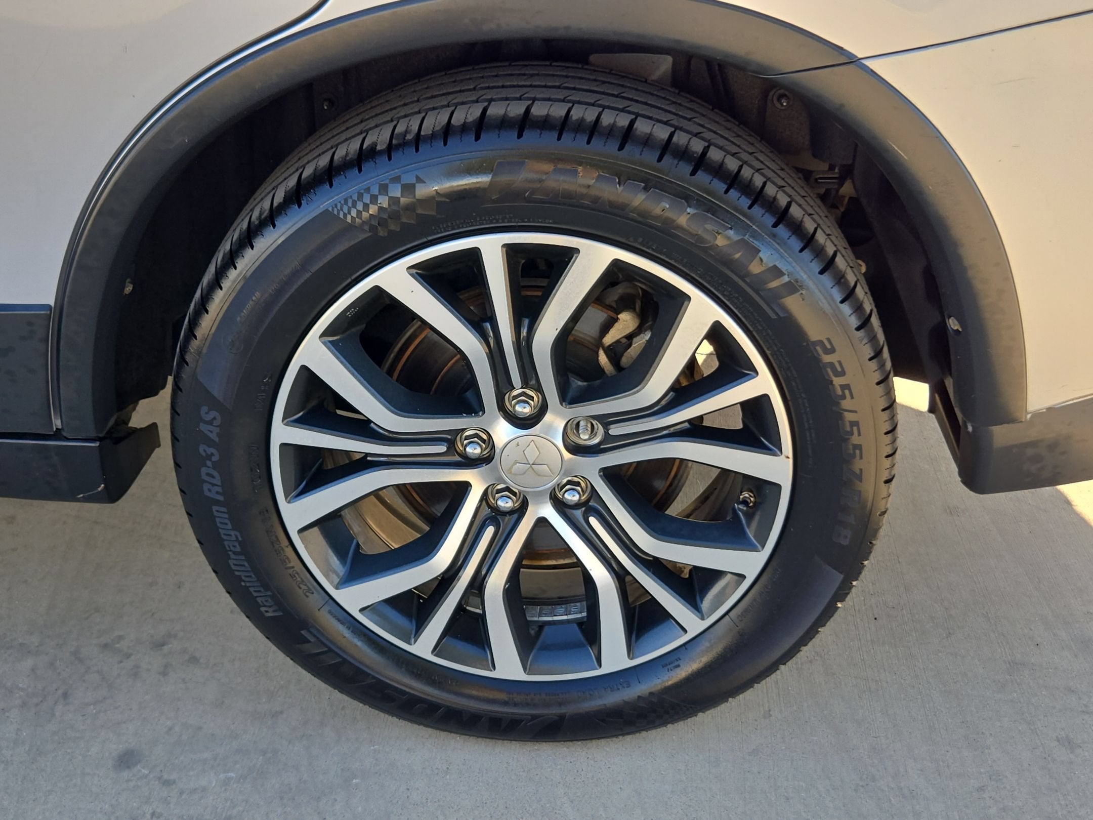 2016 Mitsubishi OUTLANDER SE SE