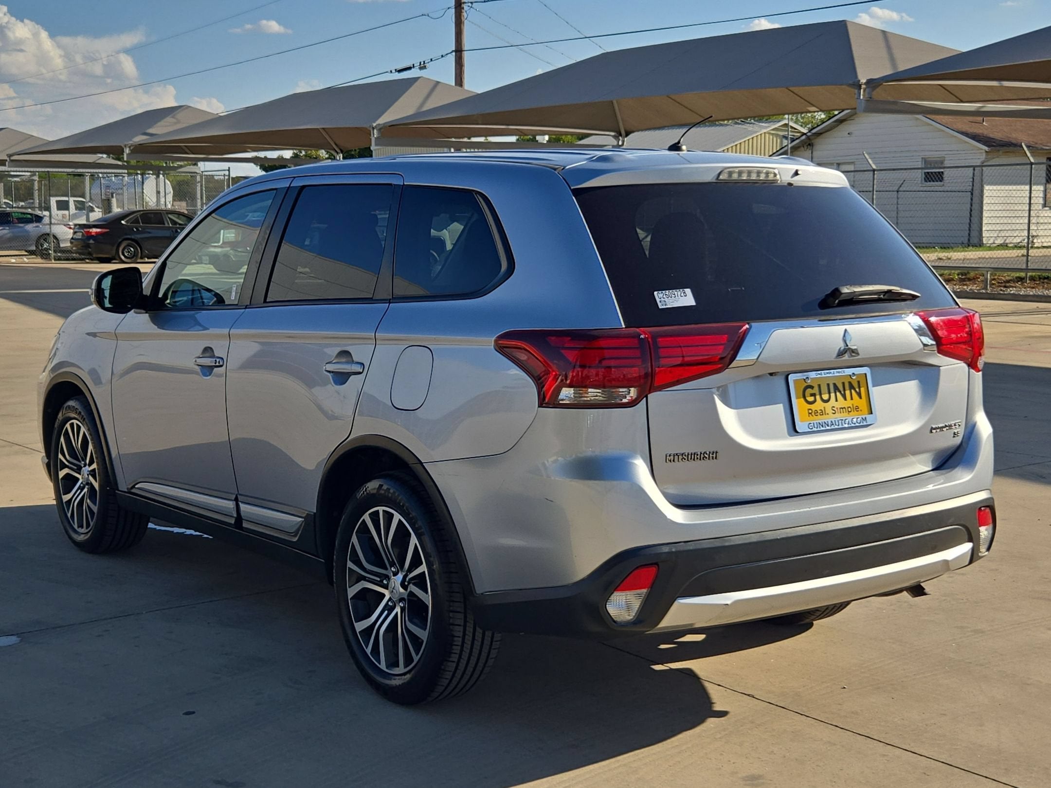 2016 Mitsubishi OUTLANDER SE SE