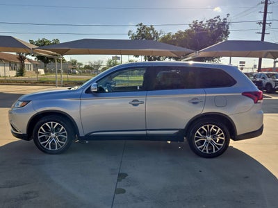 2016 Mitsubishi OUTLANDER SE SE