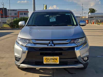 2016 Mitsubishi OUTLANDER SE SE
