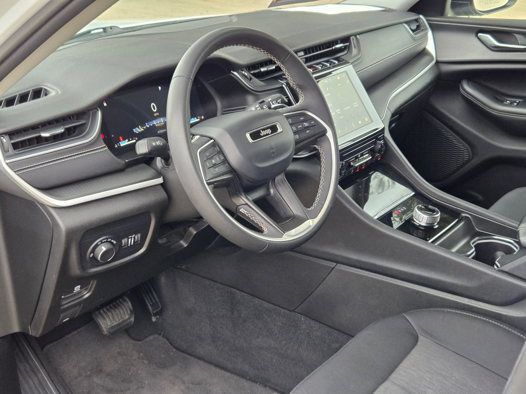 2024 Jeep Grand Cherokee Laredo