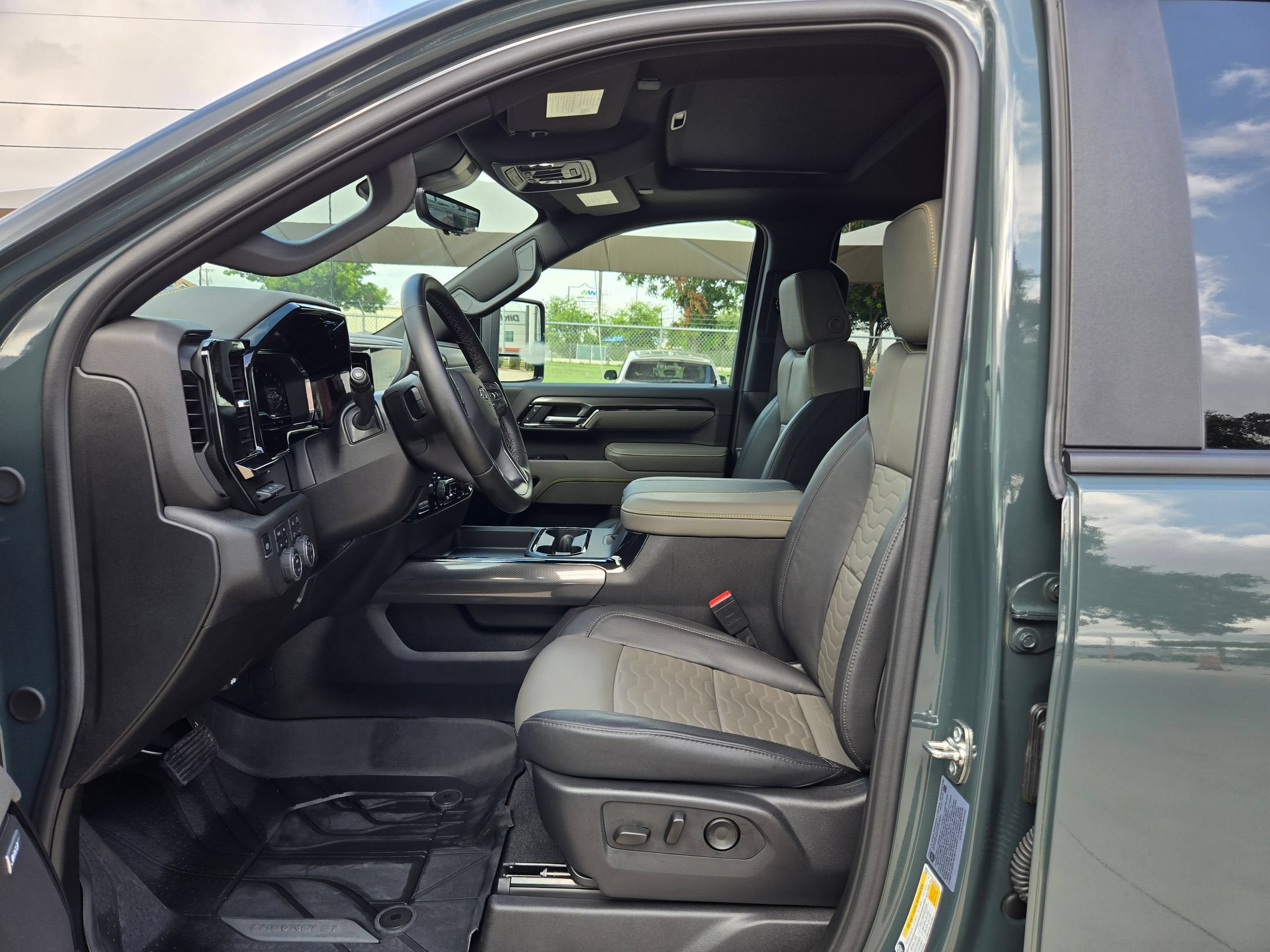 2025 Chevrolet Silverado 2500HD ZR2