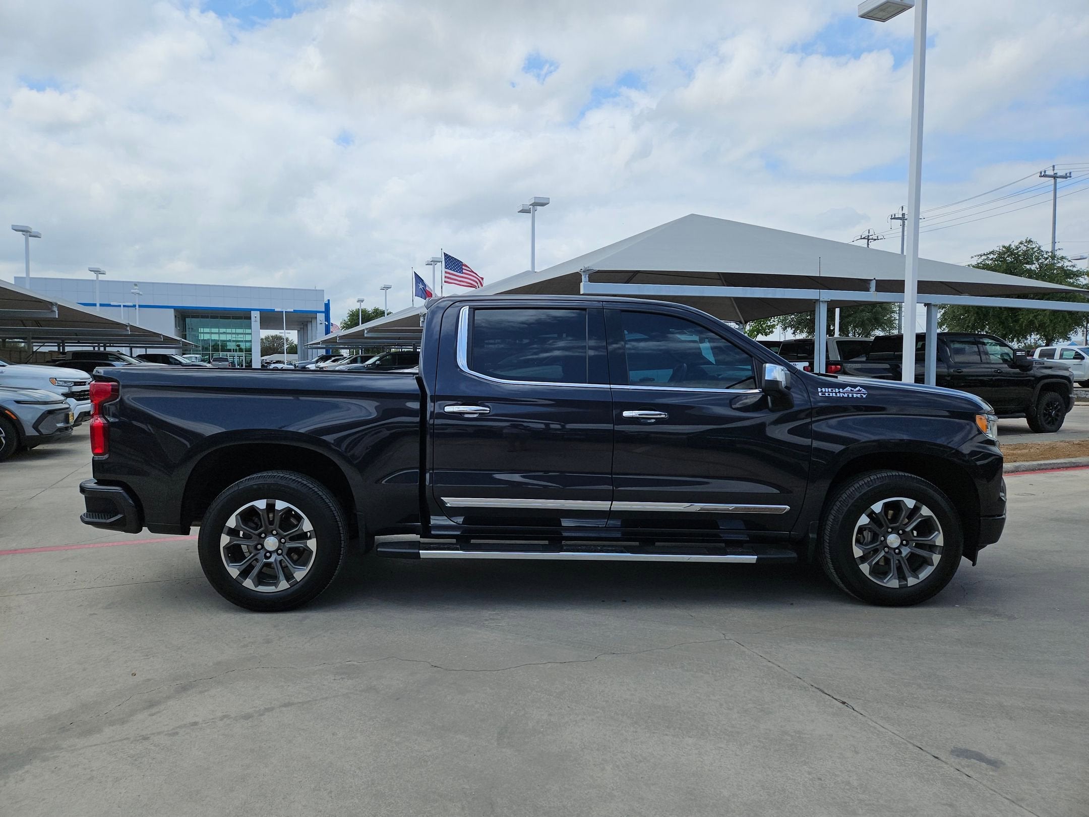 2022 Chevrolet Silverado 1500 High Country
