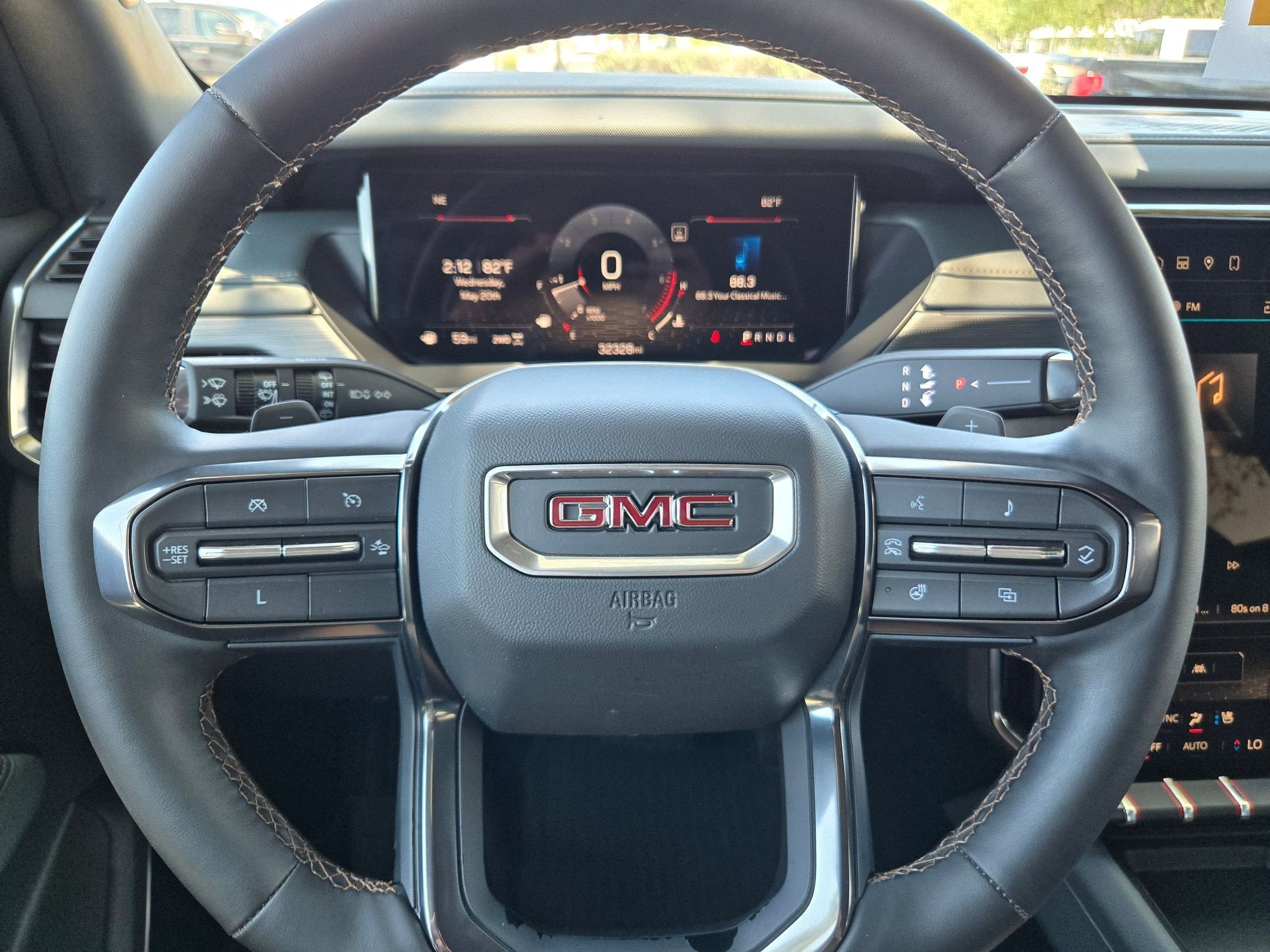 2024 GMC Acadia AWD AT4