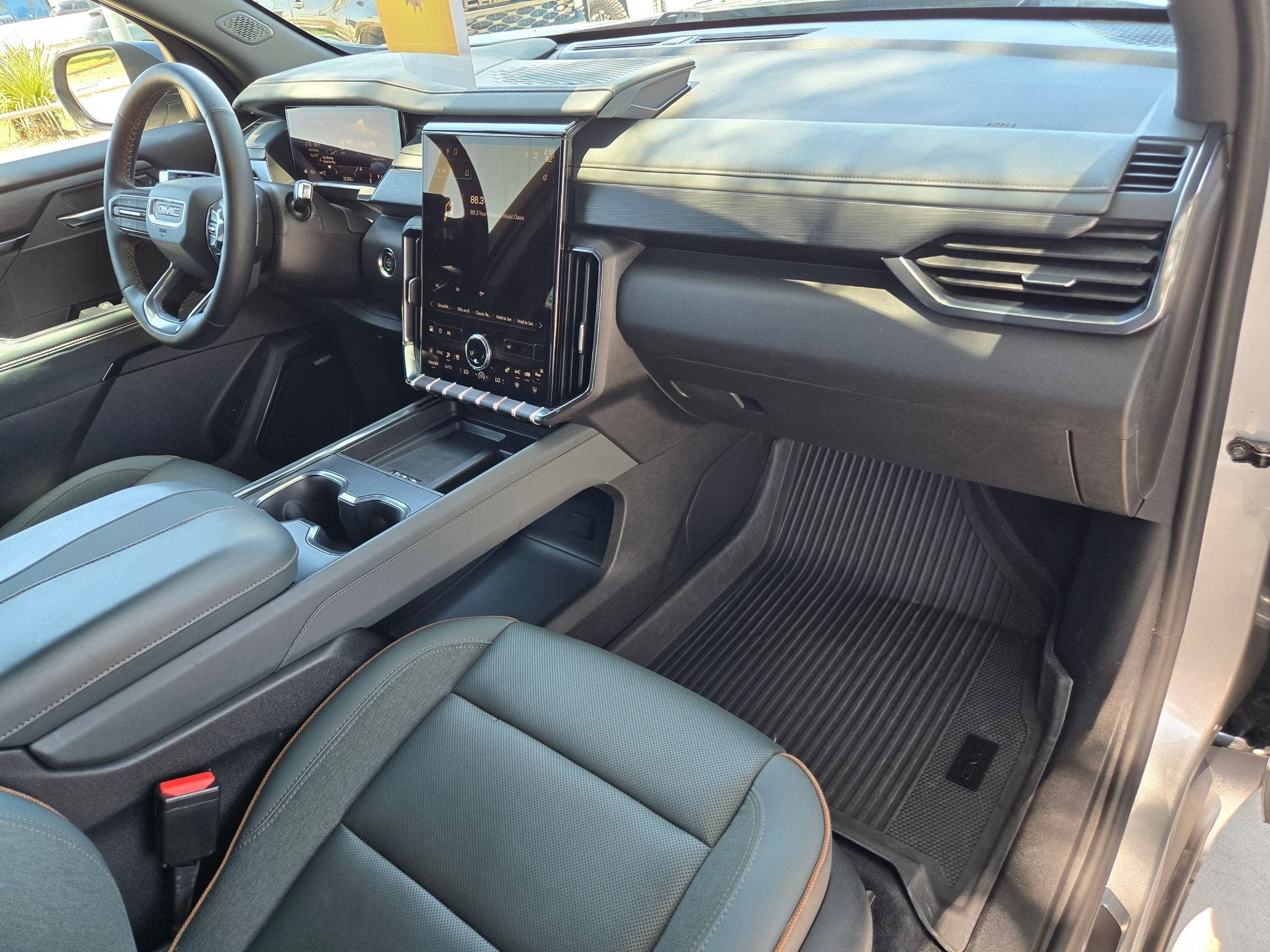 2024 GMC Acadia AWD AT4