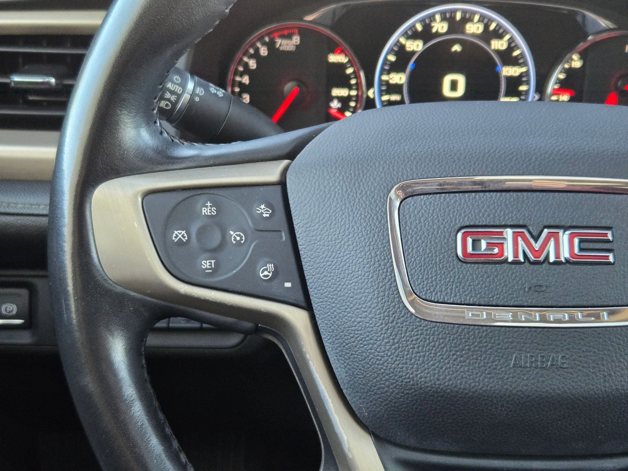 2021 GMC Acadia Denali