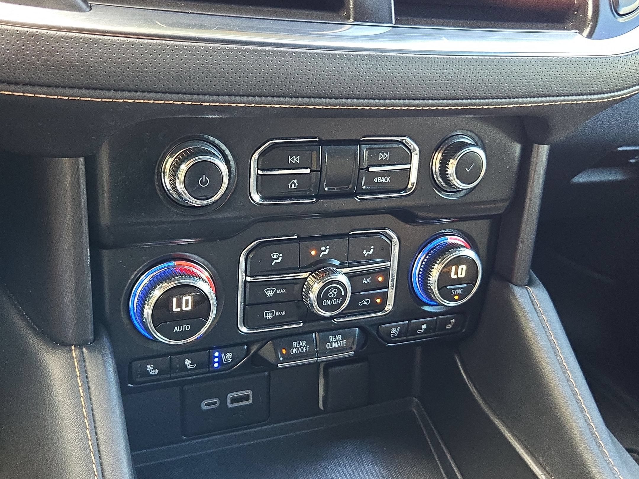 2023 GMC Yukon AT4