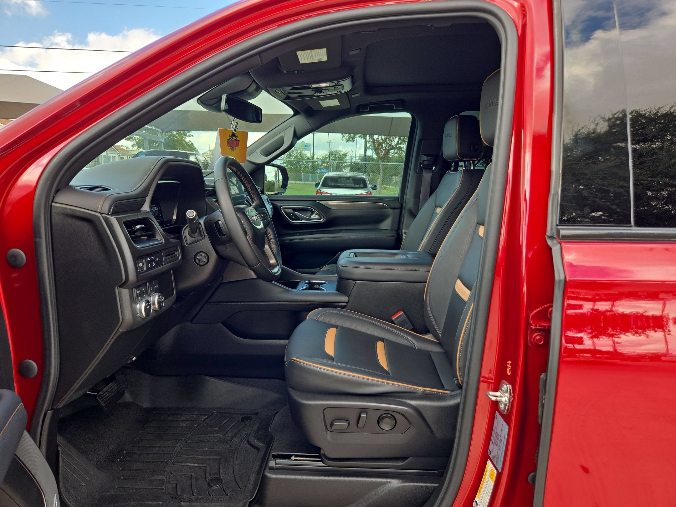 2023 GMC Yukon AT4