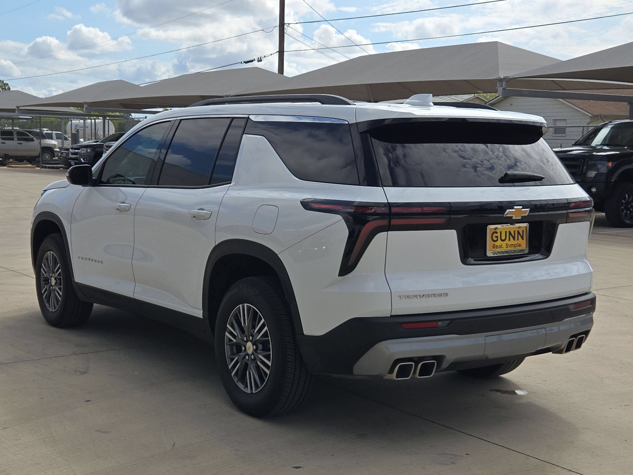 2026 Chevrolet Traverse FWD LT