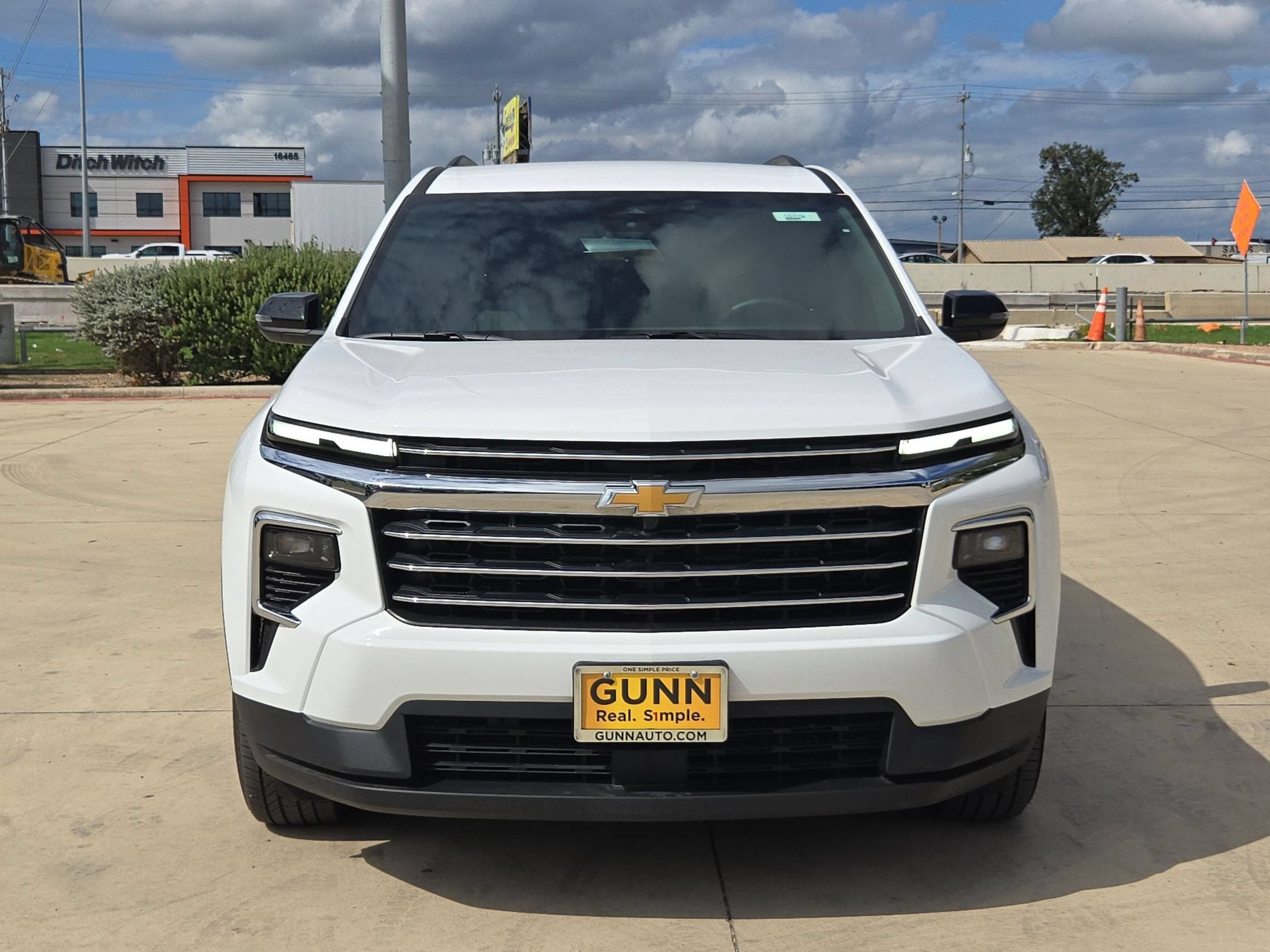 2026 Chevrolet Traverse FWD LT