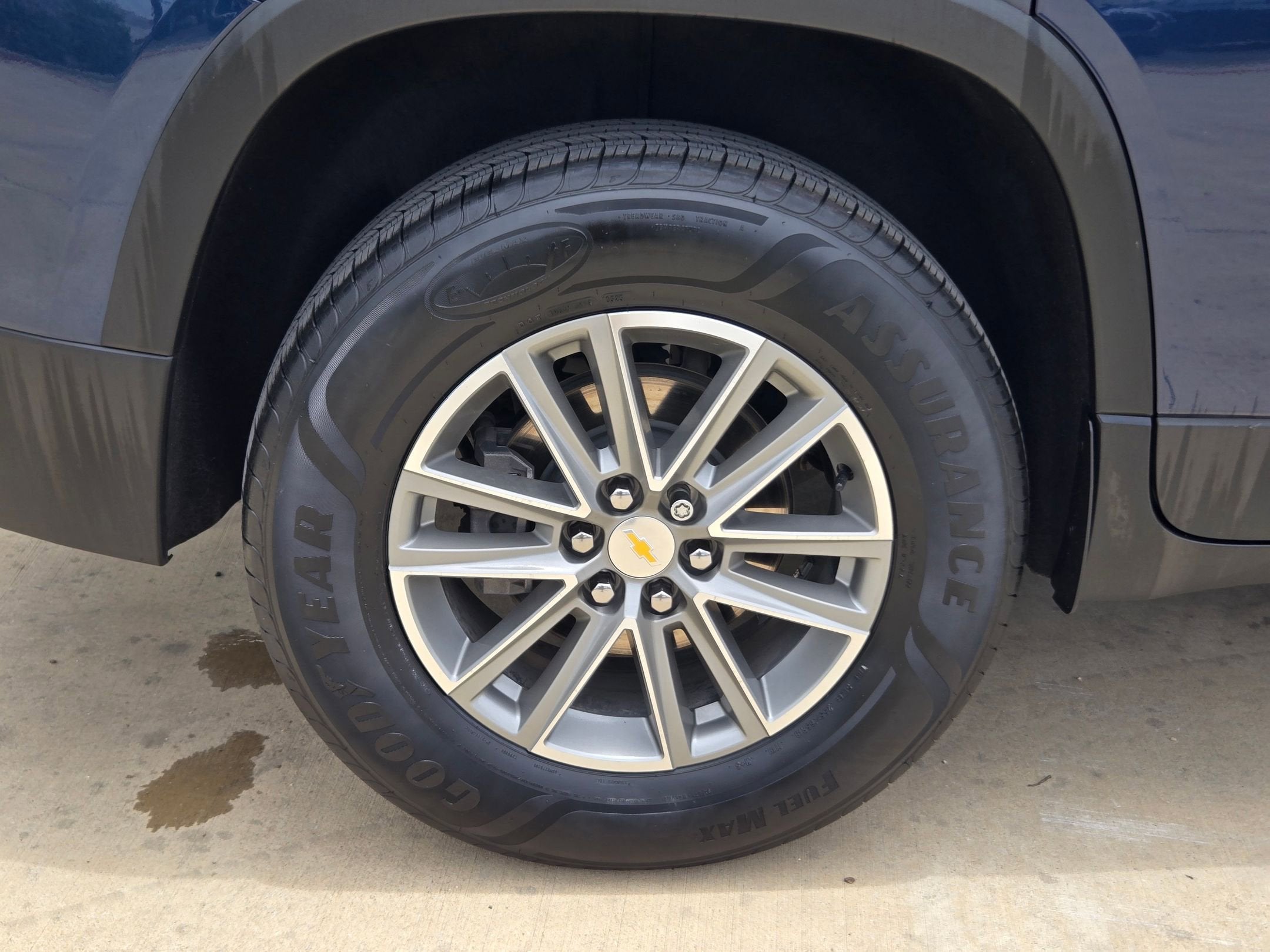 2022 Chevrolet Traverse LT Cloth