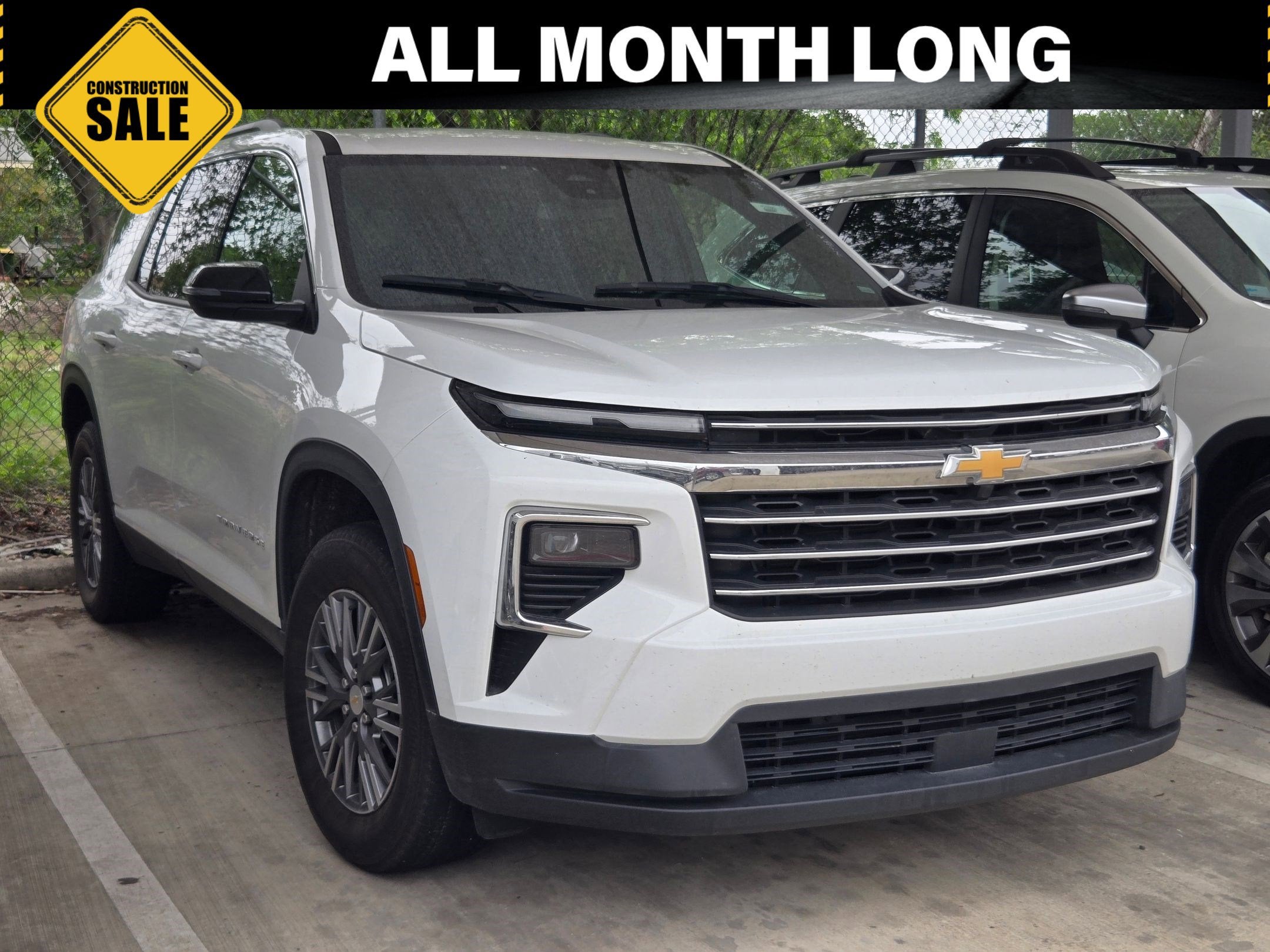 2025 Chevrolet Traverse FWD LT