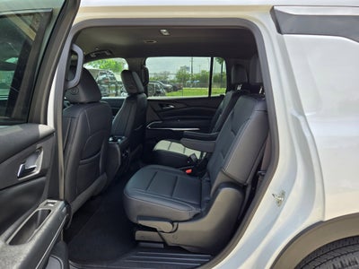 2025 Chevrolet Traverse FWD LT