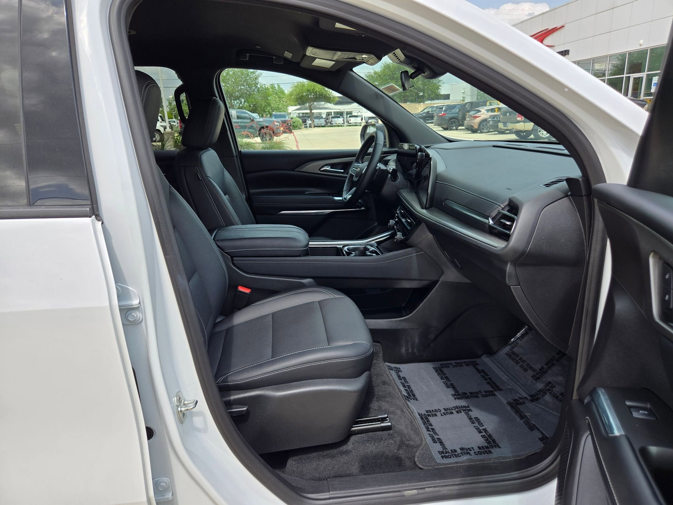 2025 Chevrolet Traverse FWD LT