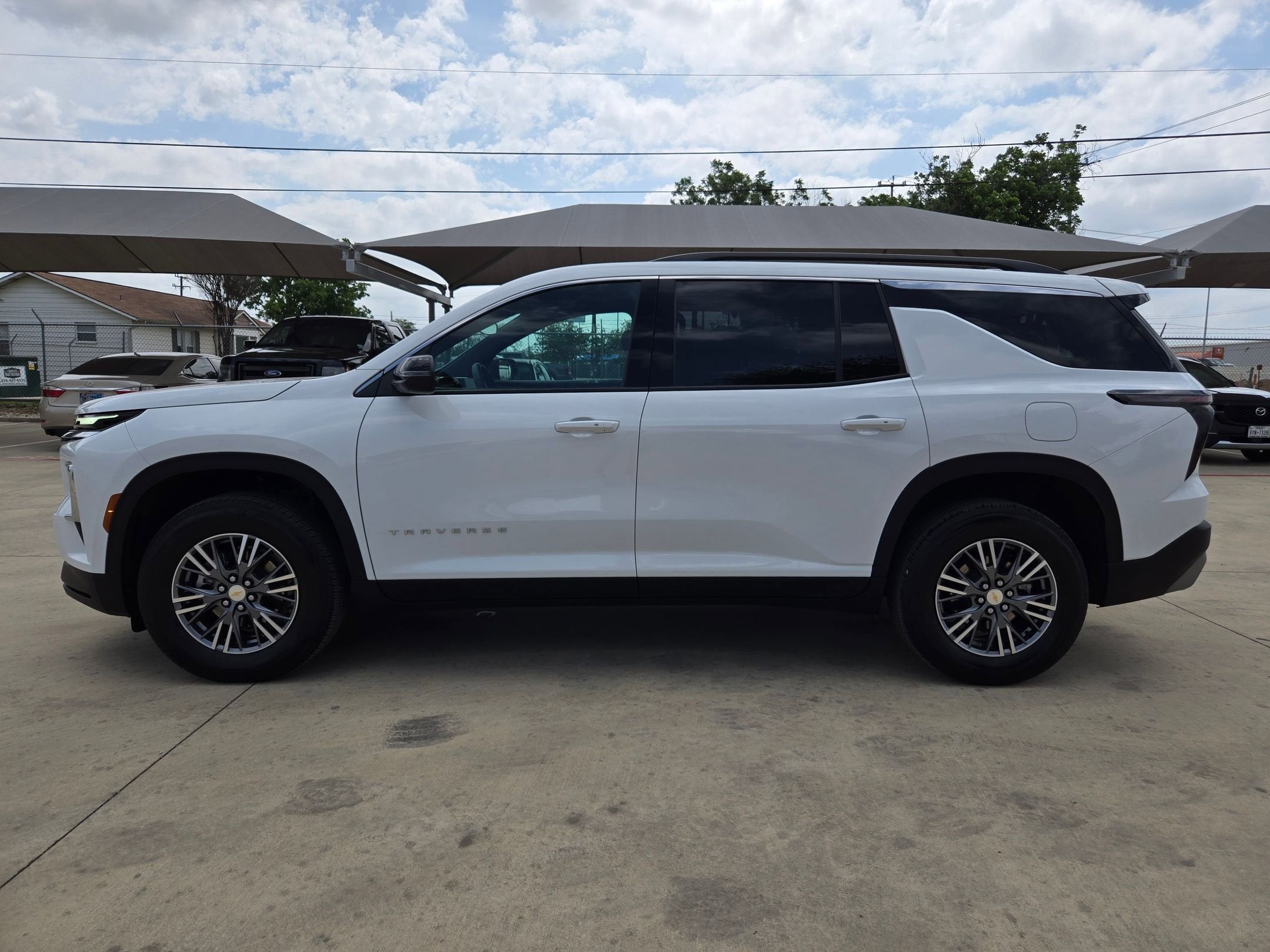 2025 Chevrolet Traverse FWD LT