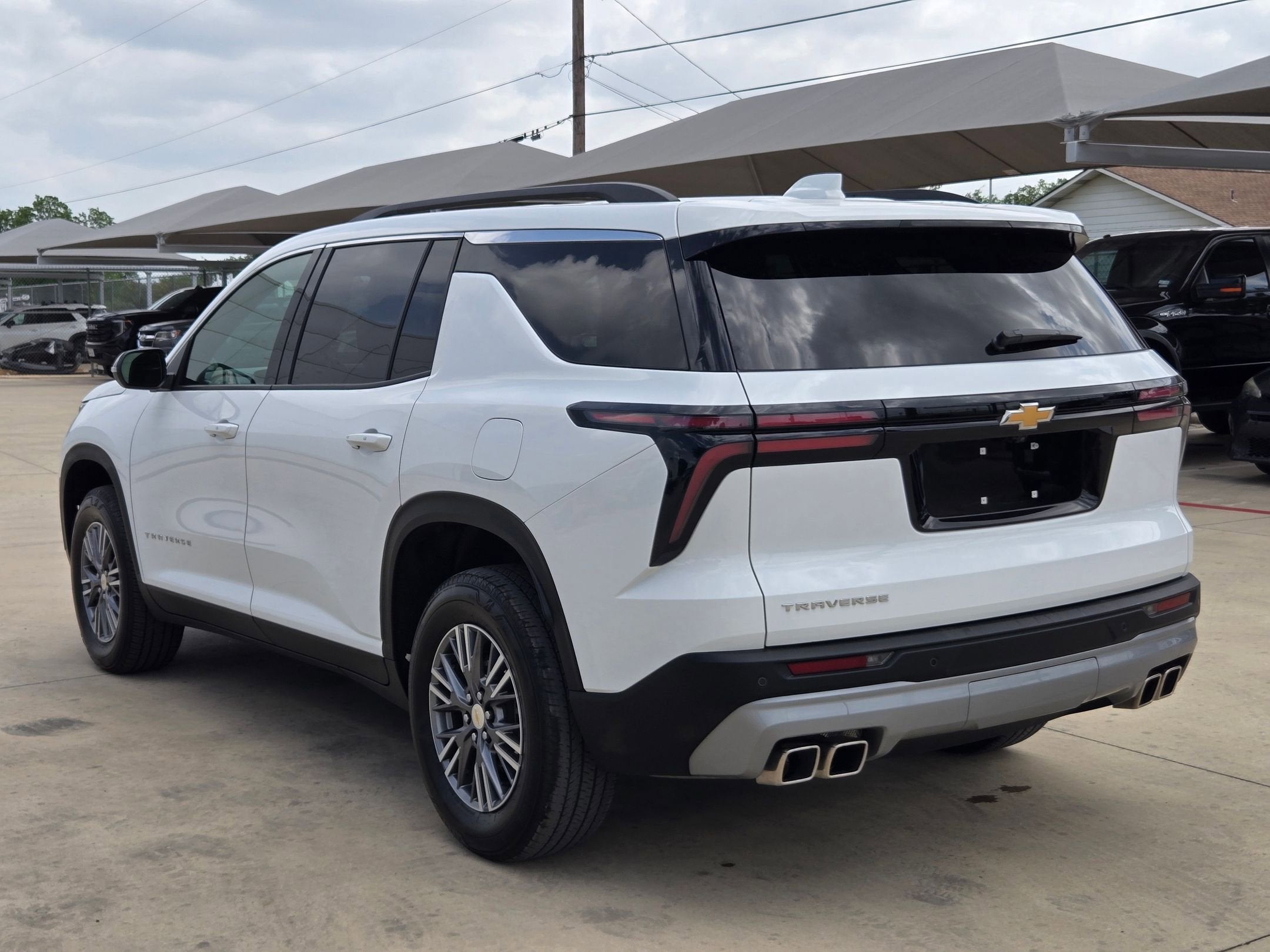2025 Chevrolet Traverse FWD LT