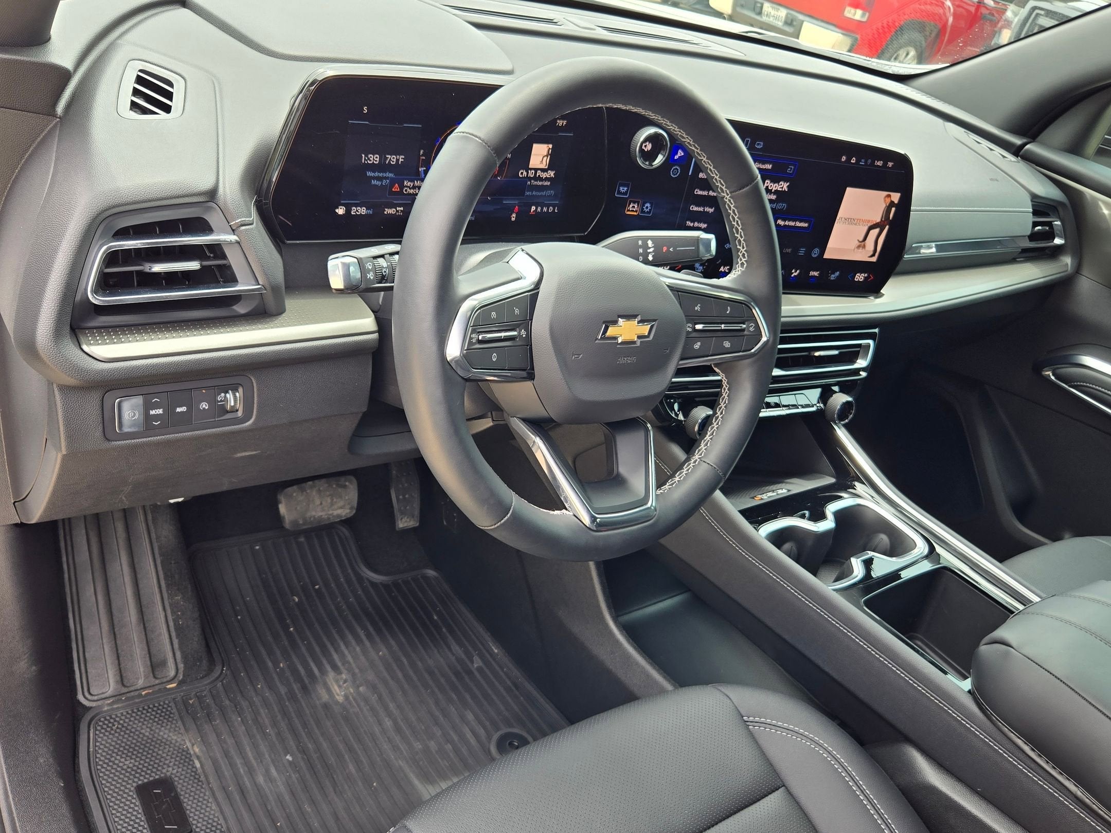 2025 Chevrolet Traverse AWD LT
