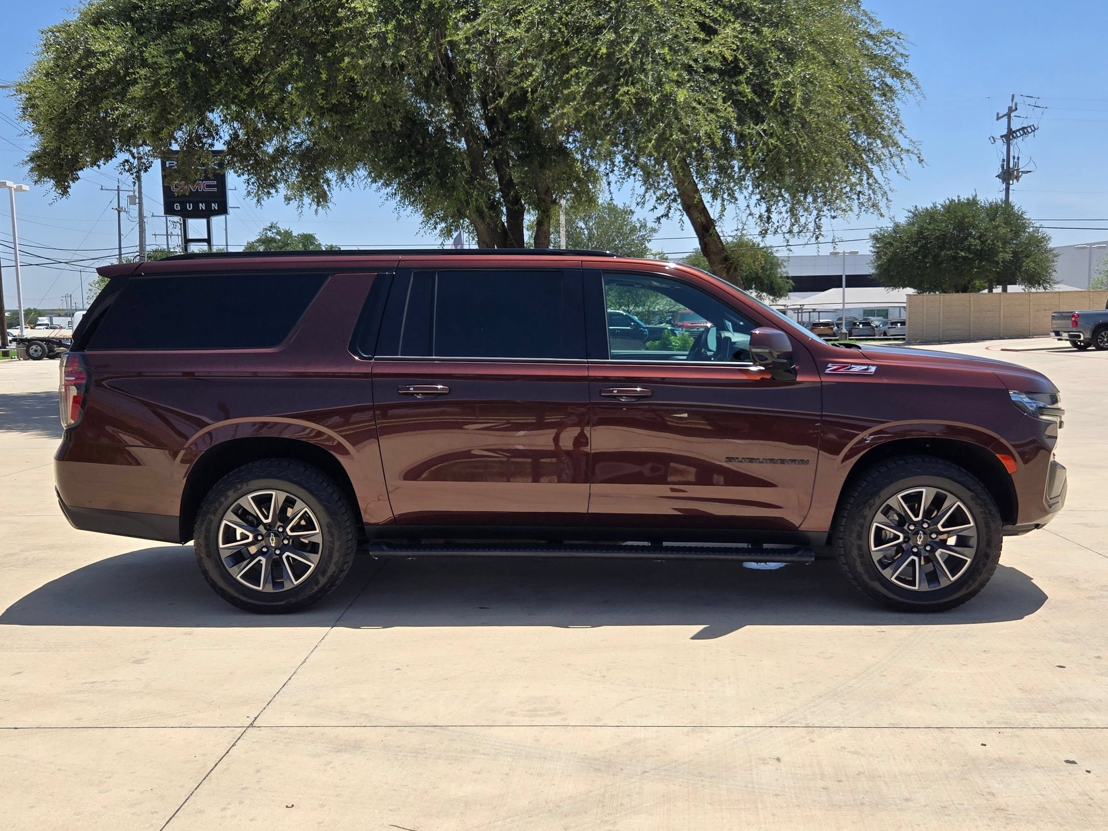 2023 Chevrolet Suburban Z71