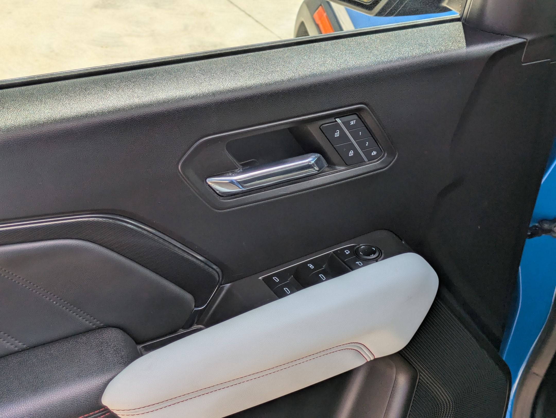 2023 GMC Canyon 4WD AT4X