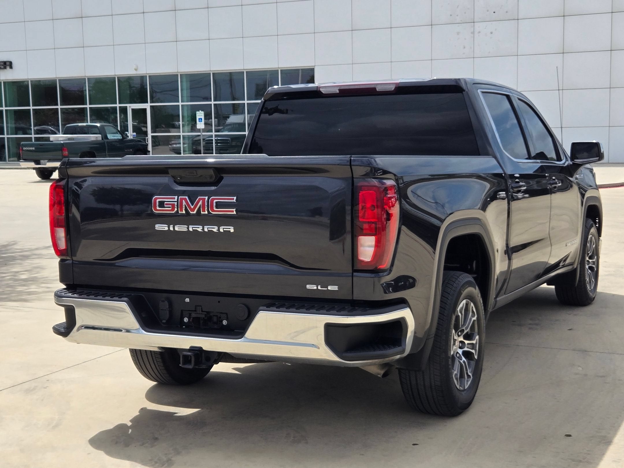 2023 GMC Sierra 1500 SLE