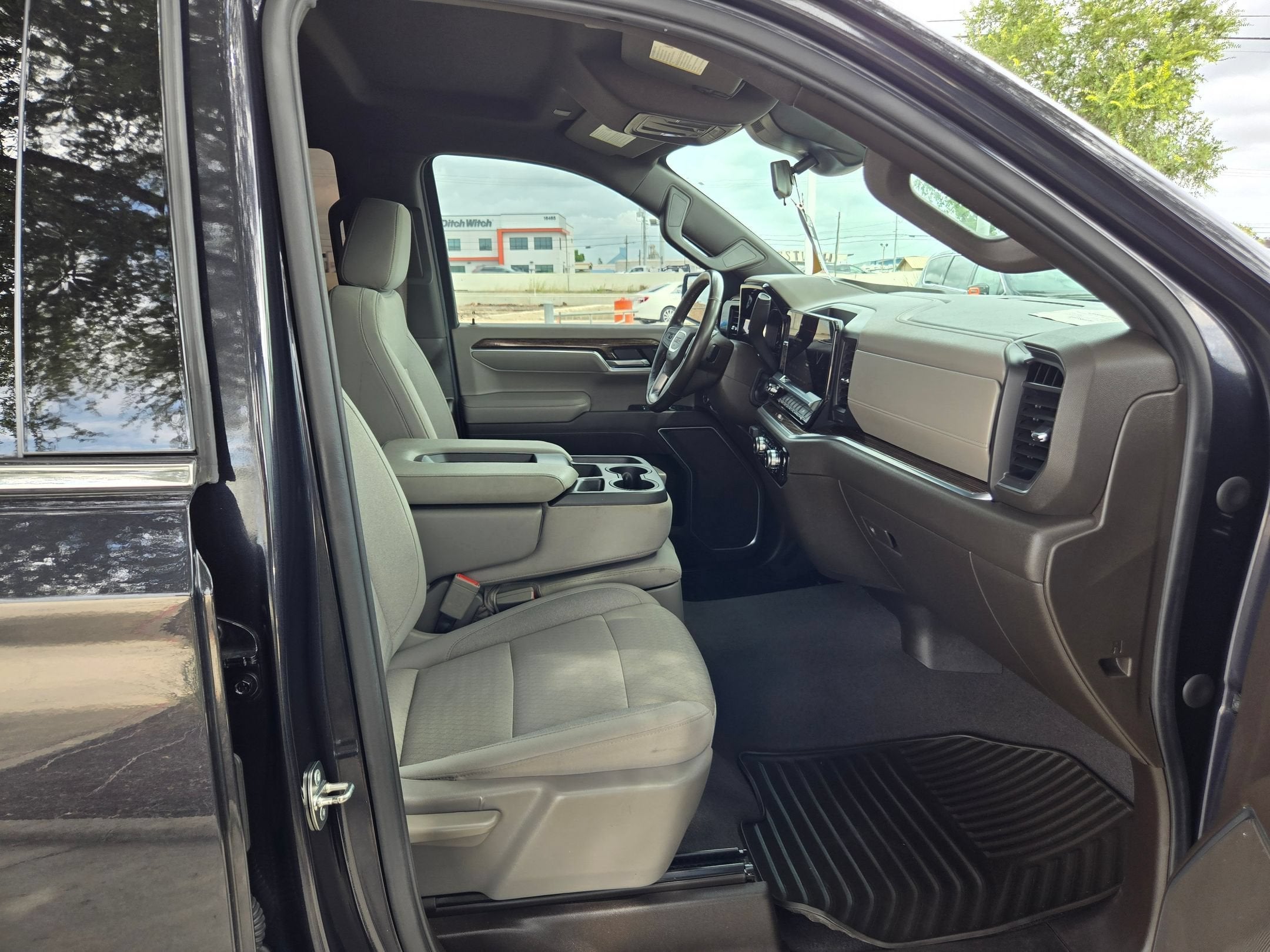 2023 GMC Sierra 1500 SLE