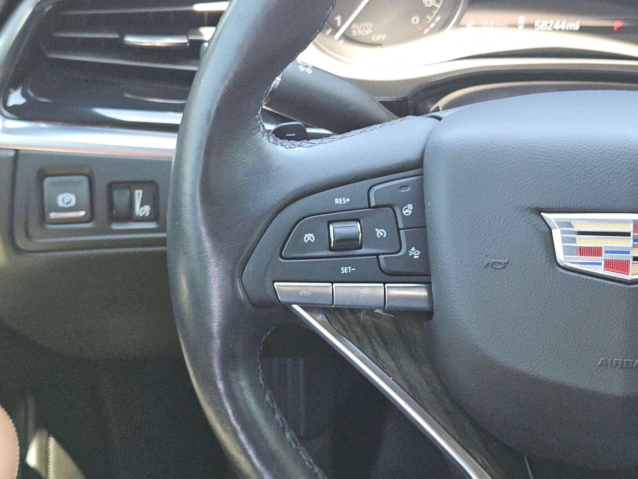 2023 Cadillac XT6 FWD Premium Luxury