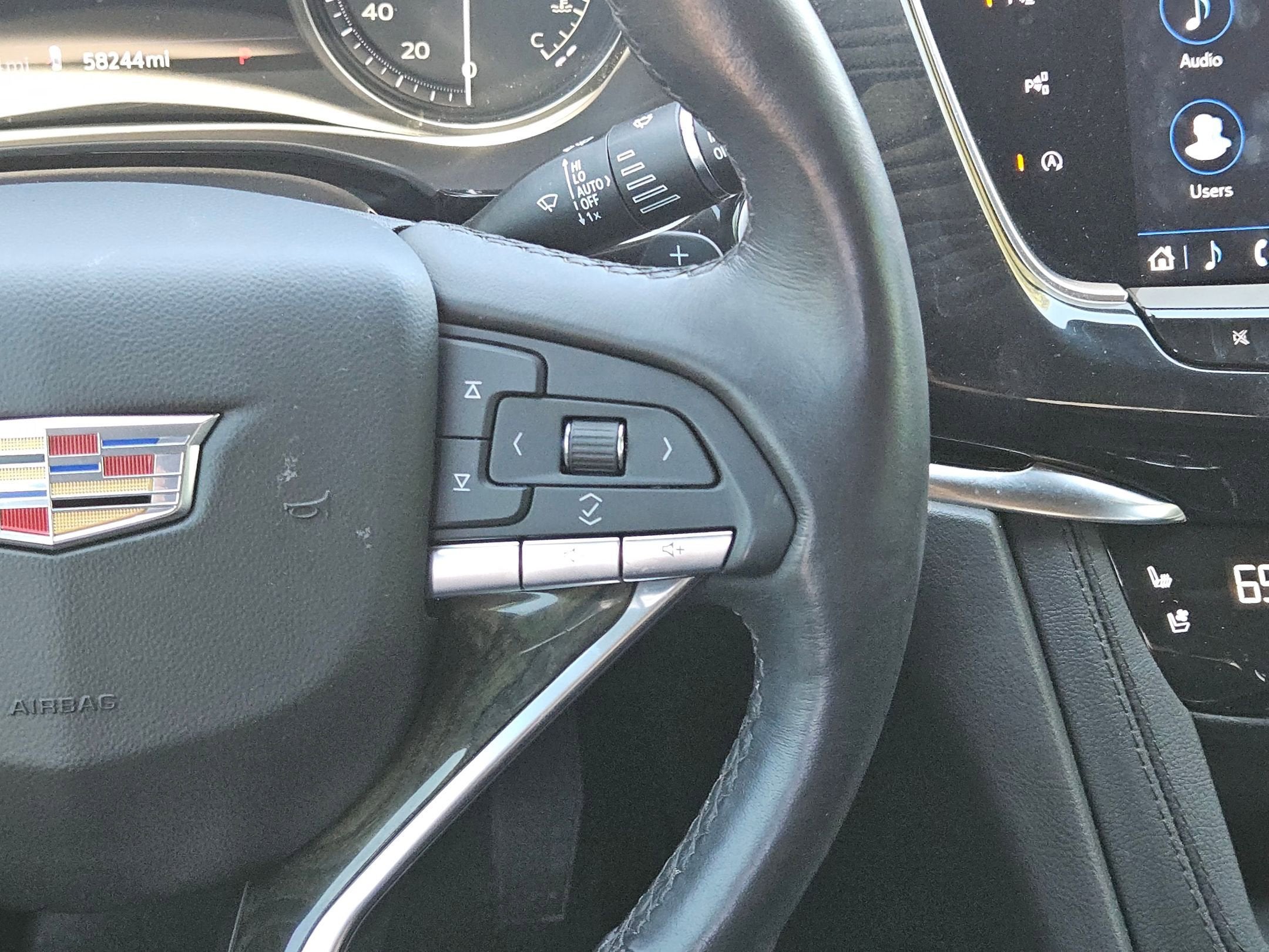 2023 Cadillac XT6 FWD Premium Luxury