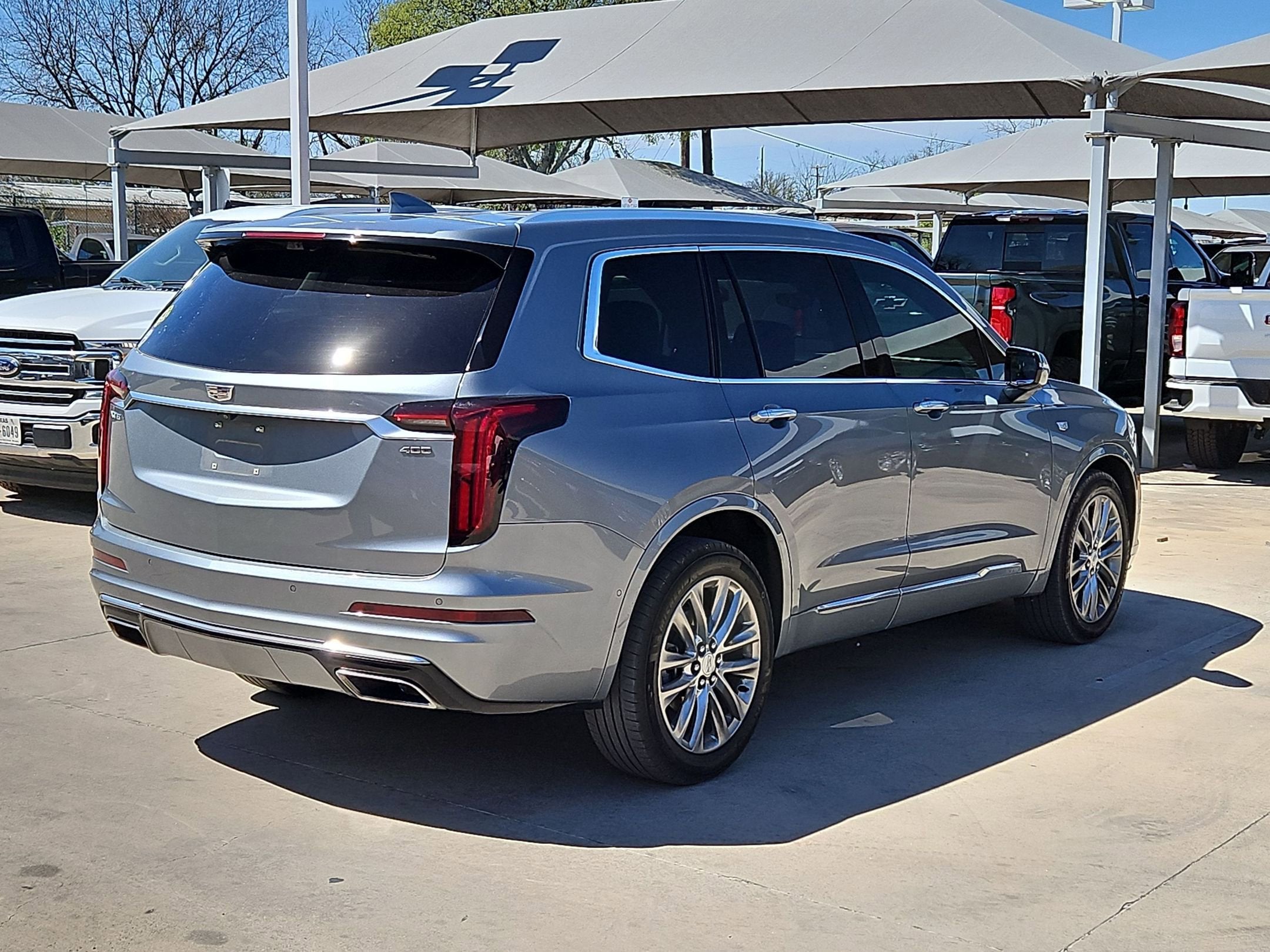 2023 Cadillac XT6 FWD Premium Luxury
