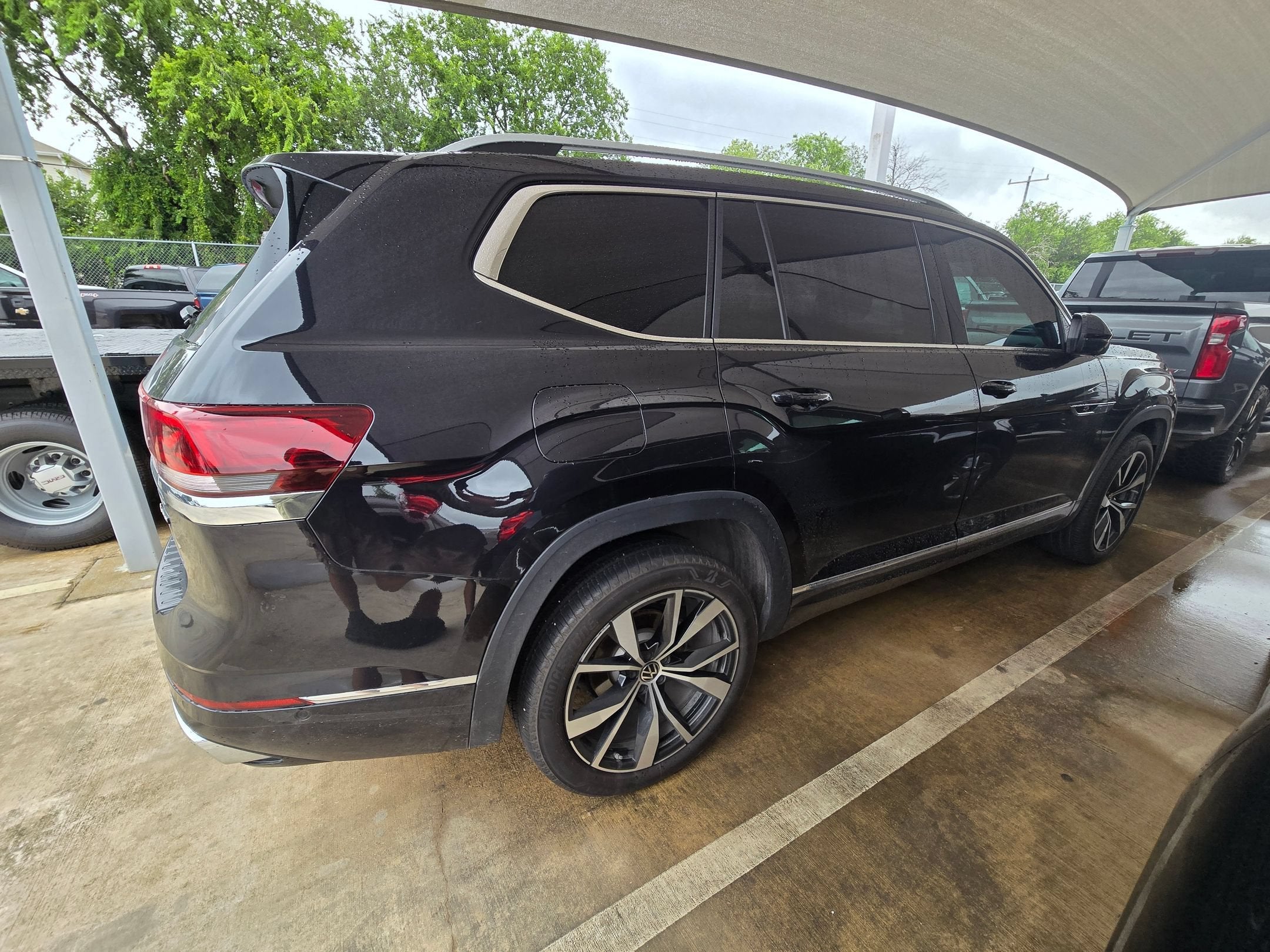 2025 Volkswagen Atlas 2.0T SEL Premium R-Line