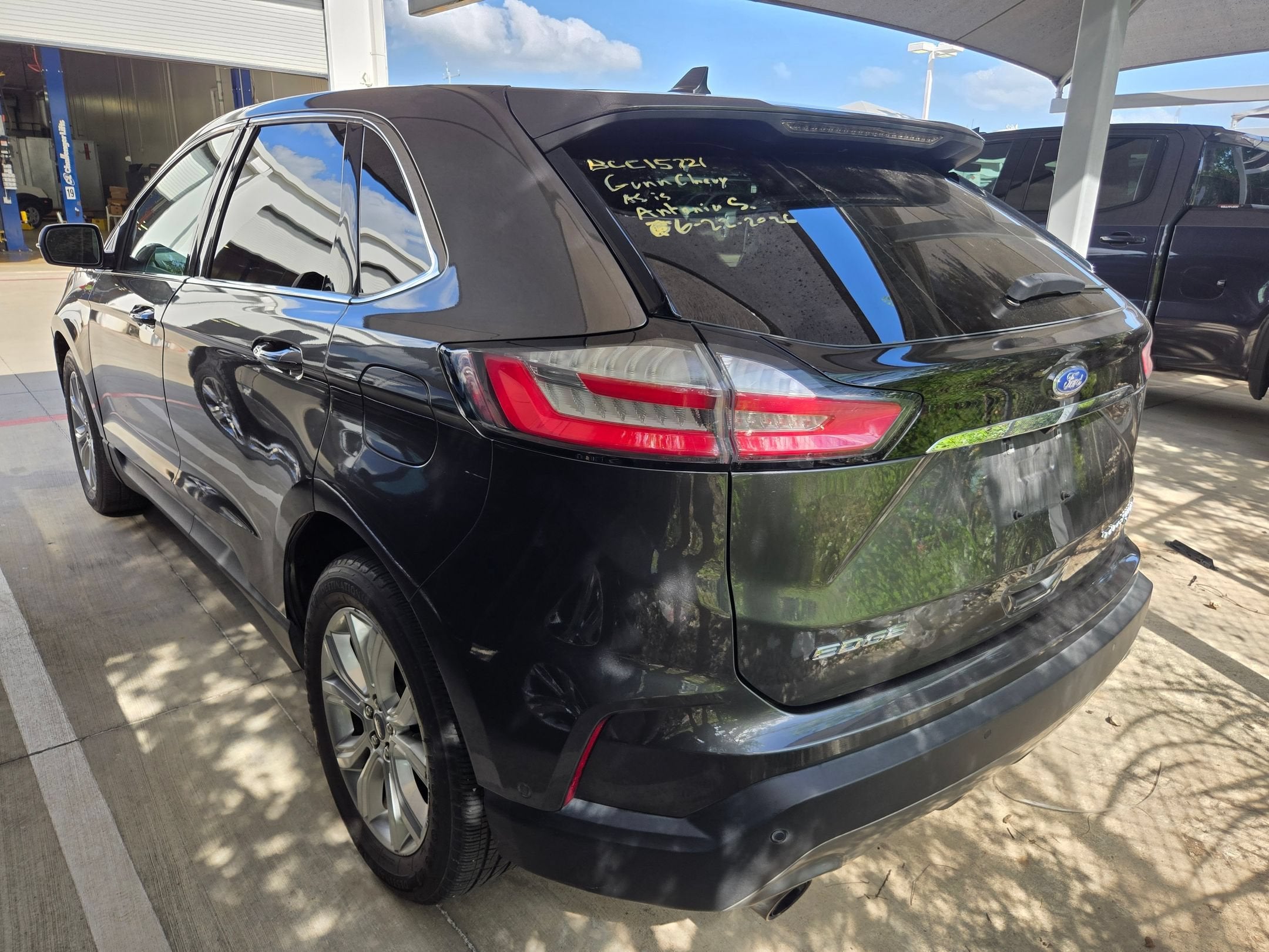 2020 Ford Edge Titanium