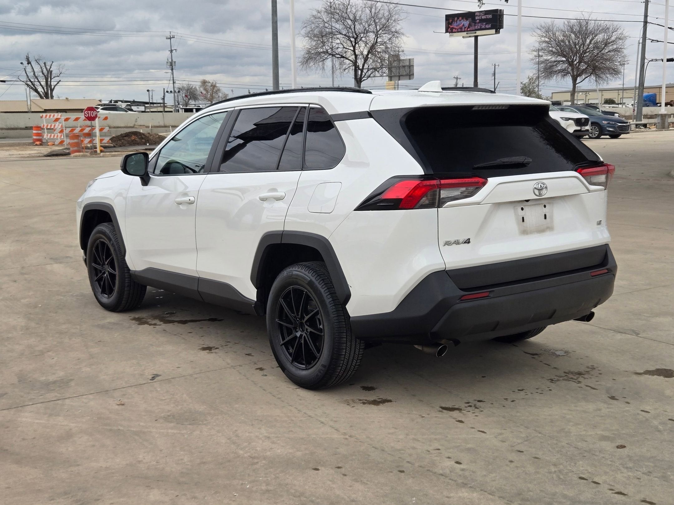 2019 Toyota RAV4 LE