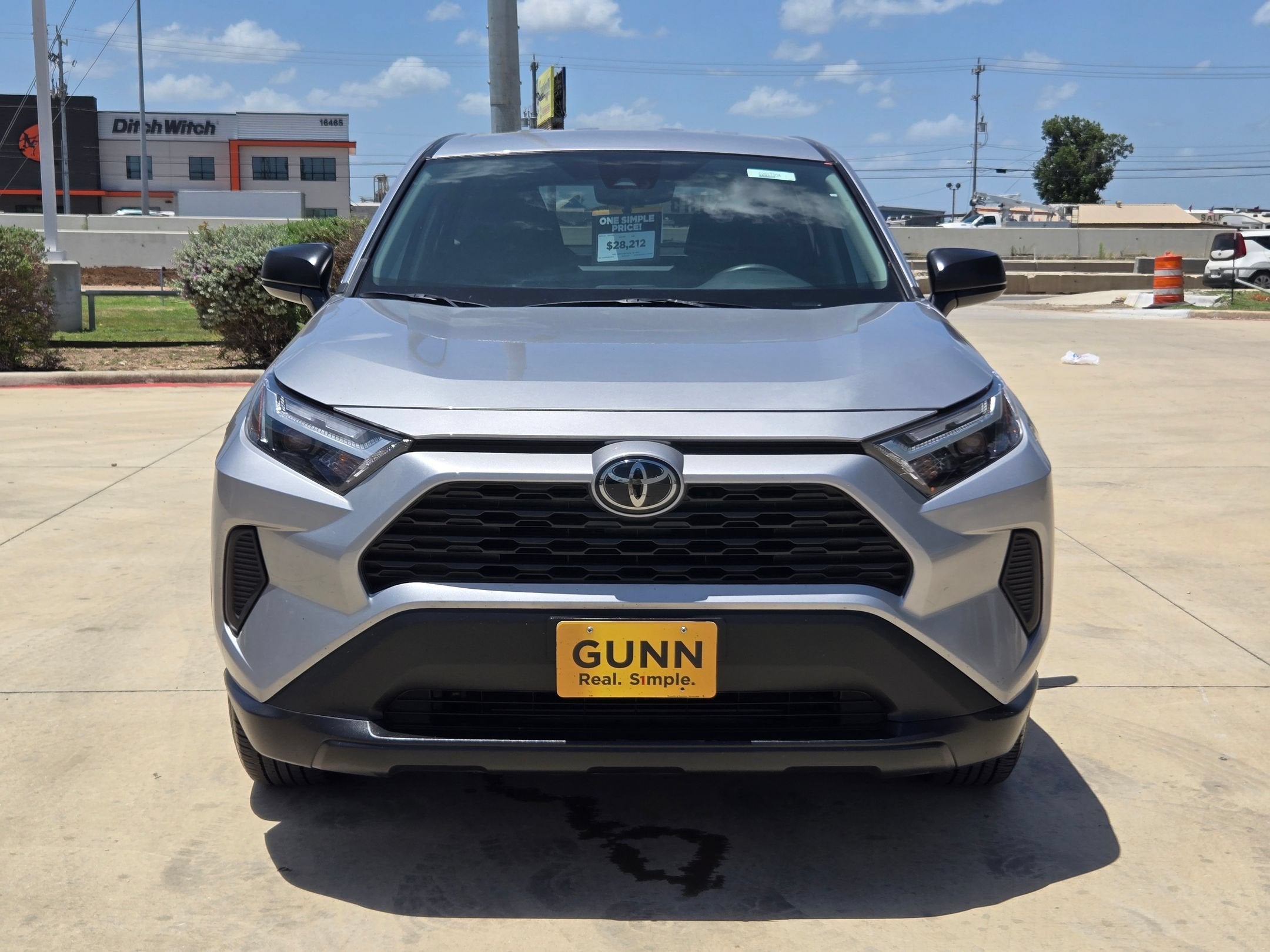 2024 Toyota RAV4 LE