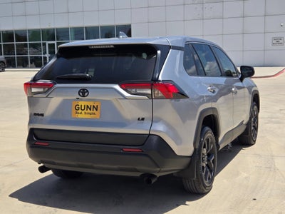 2024 Toyota RAV4 LE