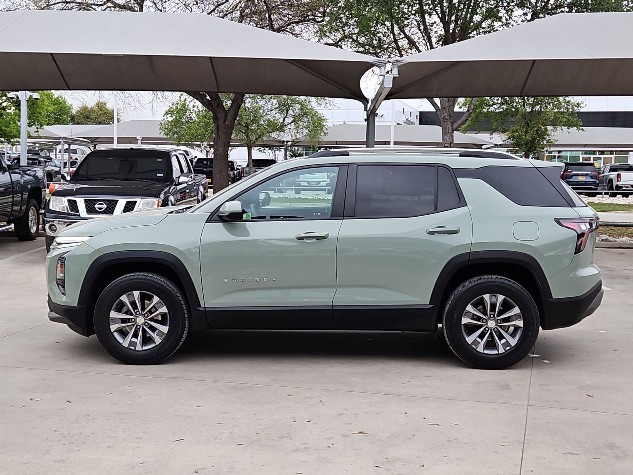 2025 Chevrolet Equinox FWD LT