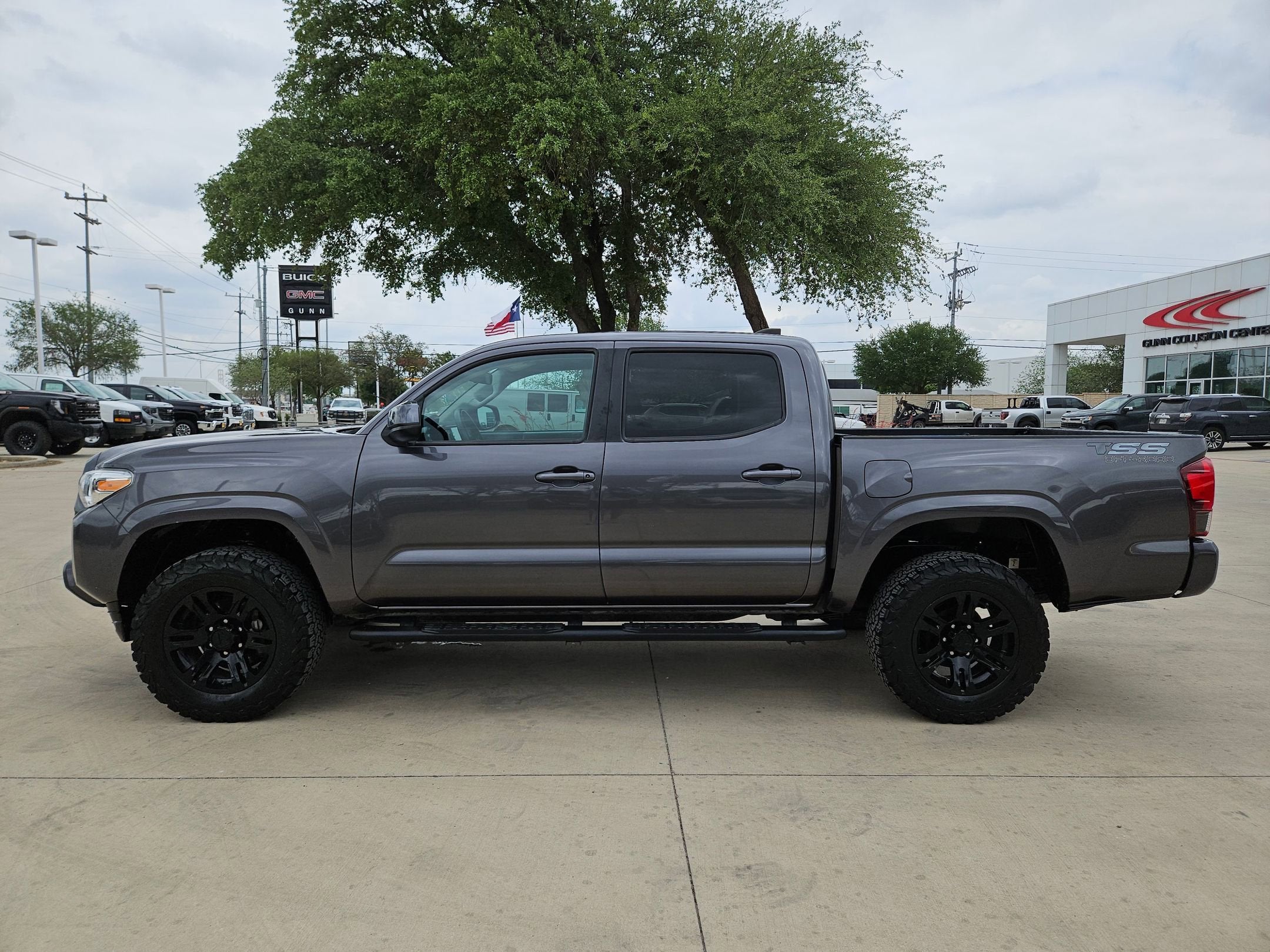 2022 Toyota Tacoma 2WD SR
