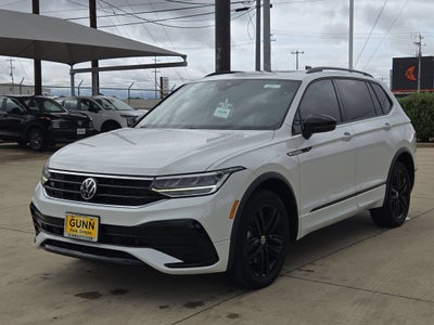 2022 Volkswagen Tiguan SE R-Line Black
