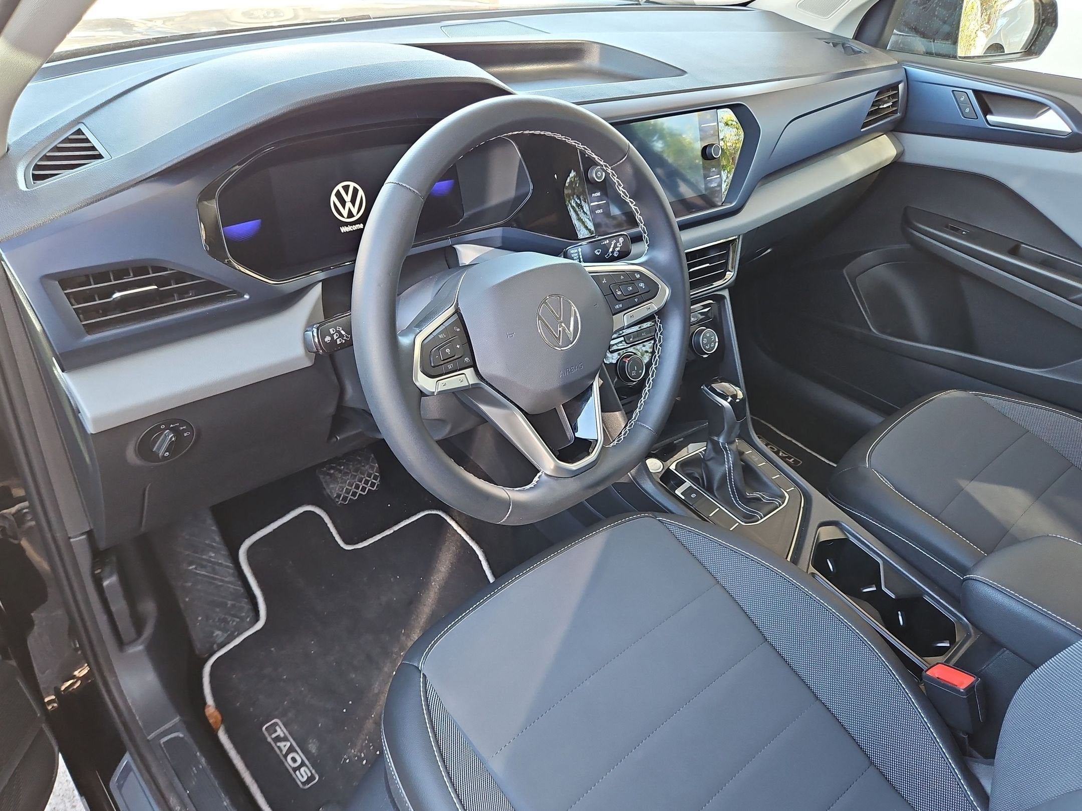 2023 Volkswagen Taos SE