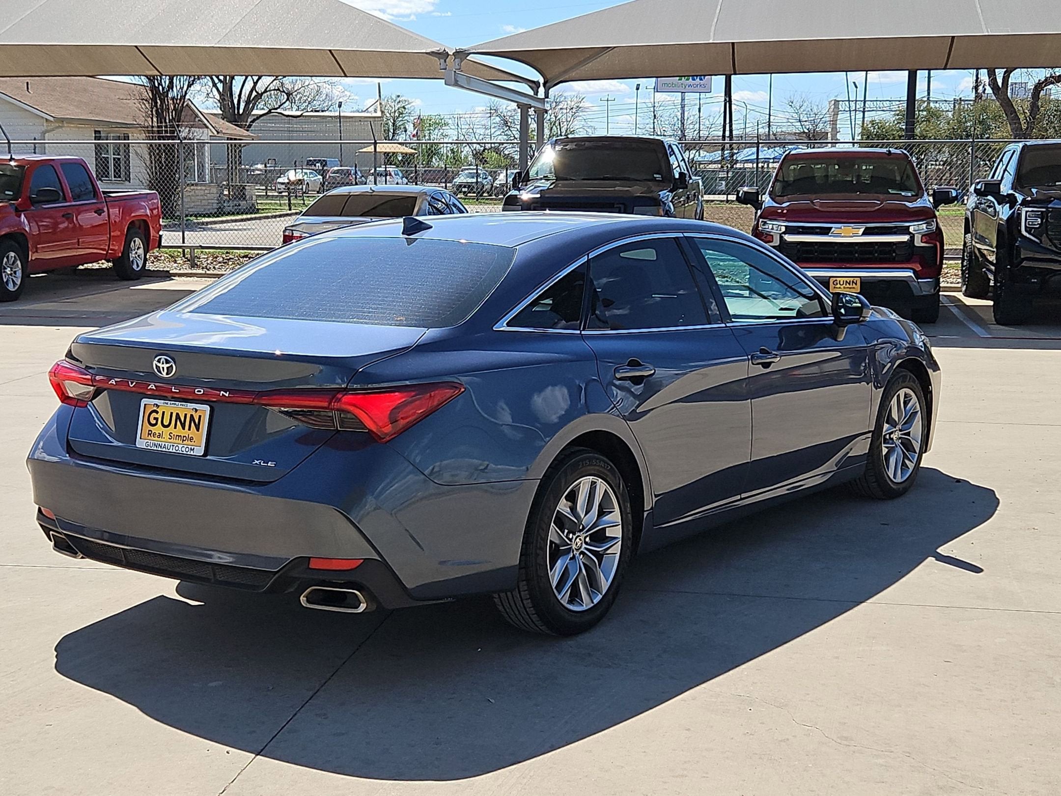 2022 Toyota Avalon XLE