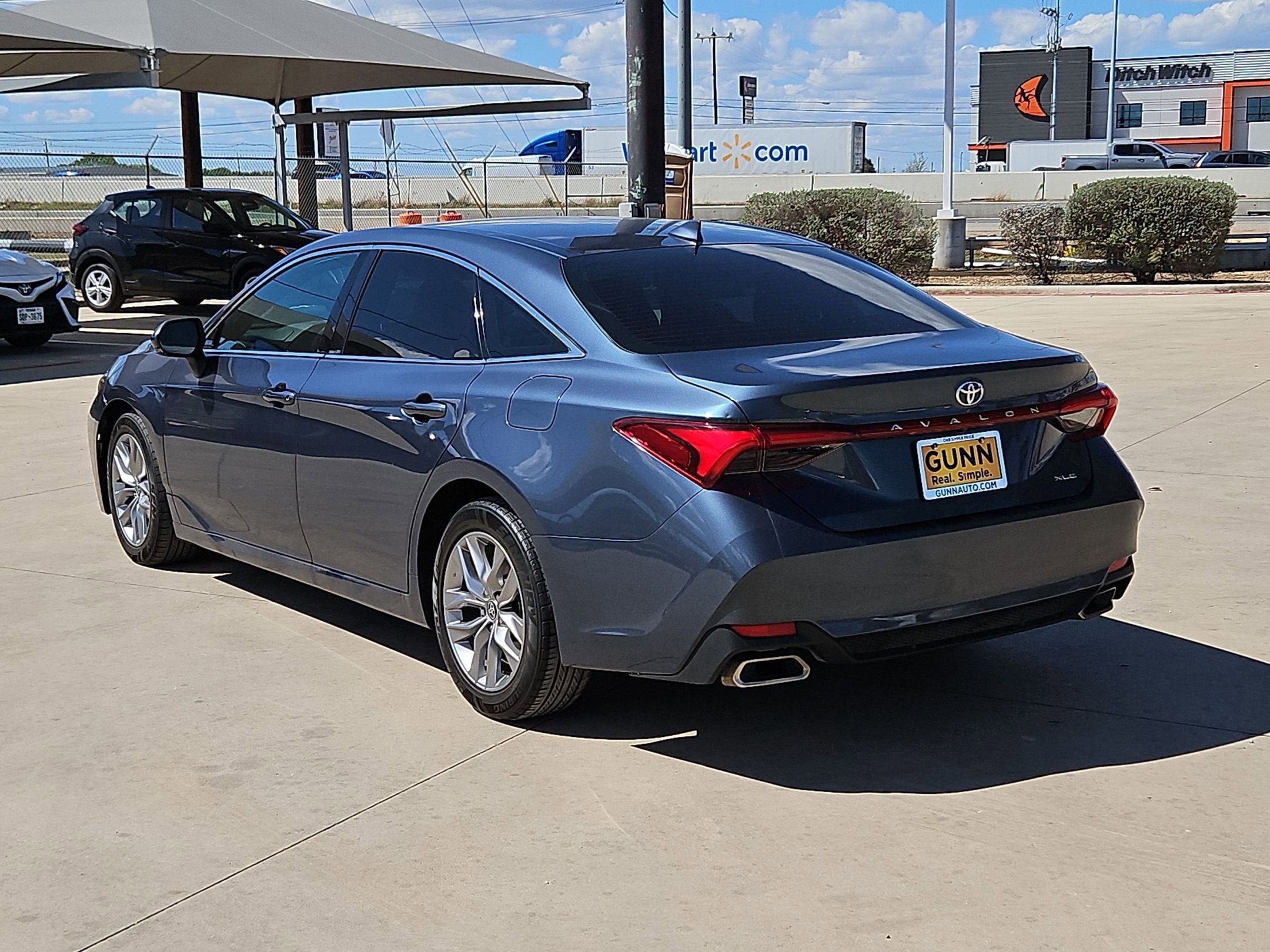 2022 Toyota Avalon XLE