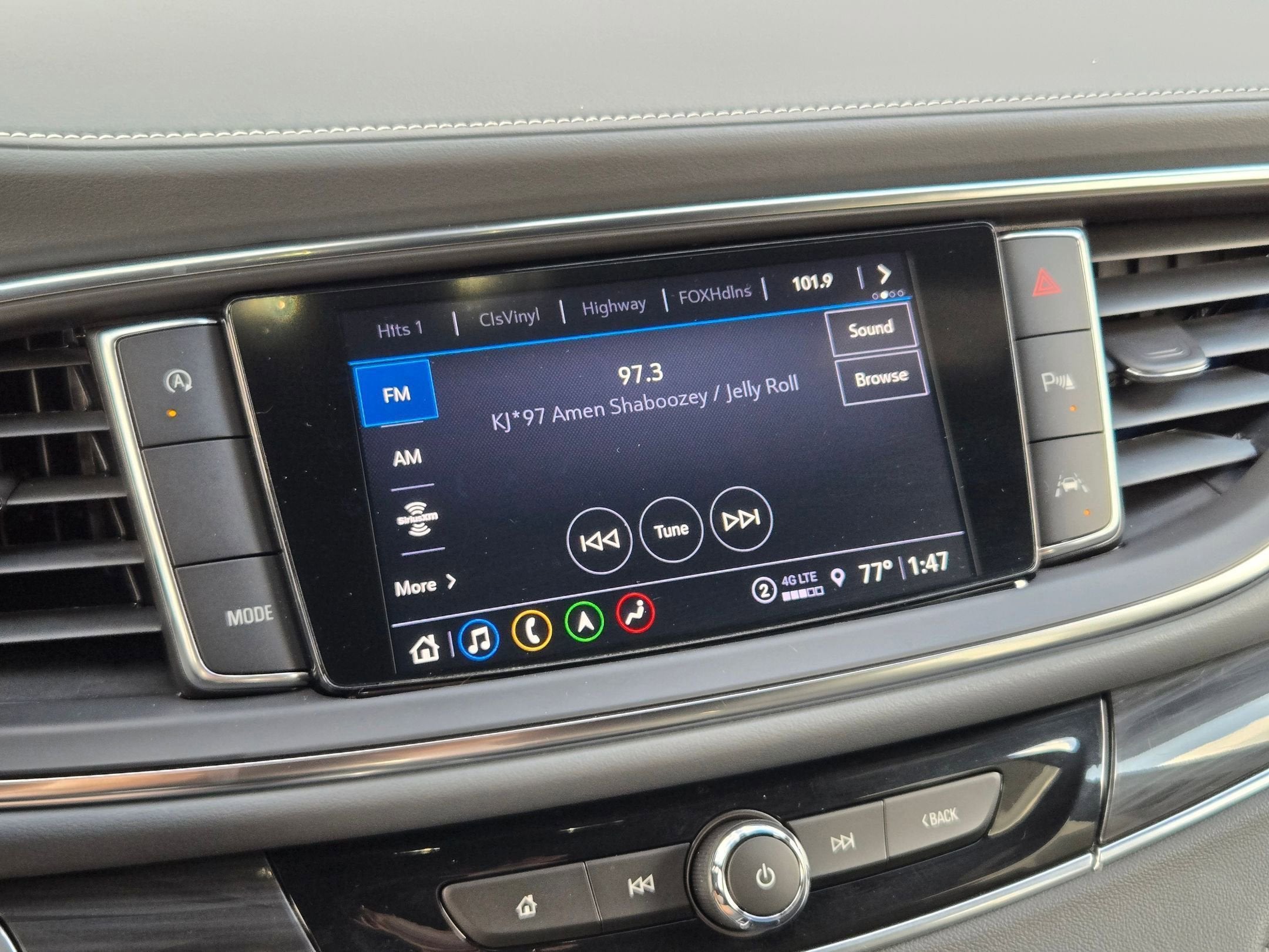 2023 Buick Enclave Premium